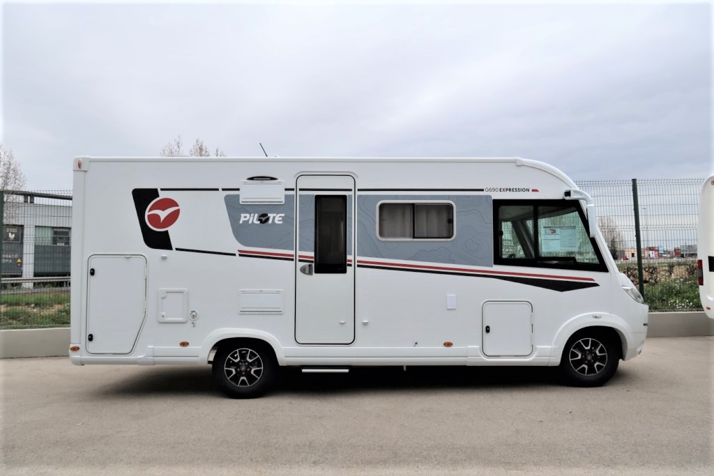 AUTOCARAVANA NOVA PILOTE G690D