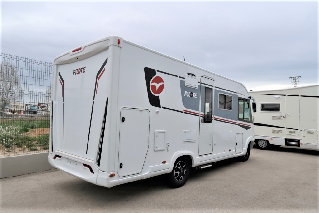 AUTOCARAVANA NOVA PILOTE G690D