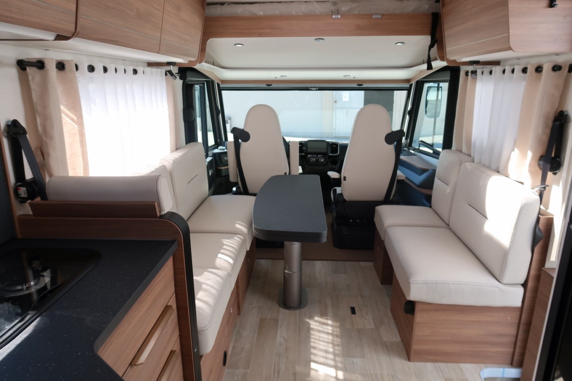 AUTOCARAVANA NOVA PILOTE G690D