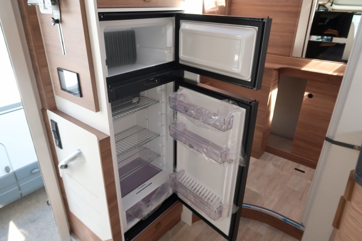 AUTOCARAVANA NOVA PILOTE G690D