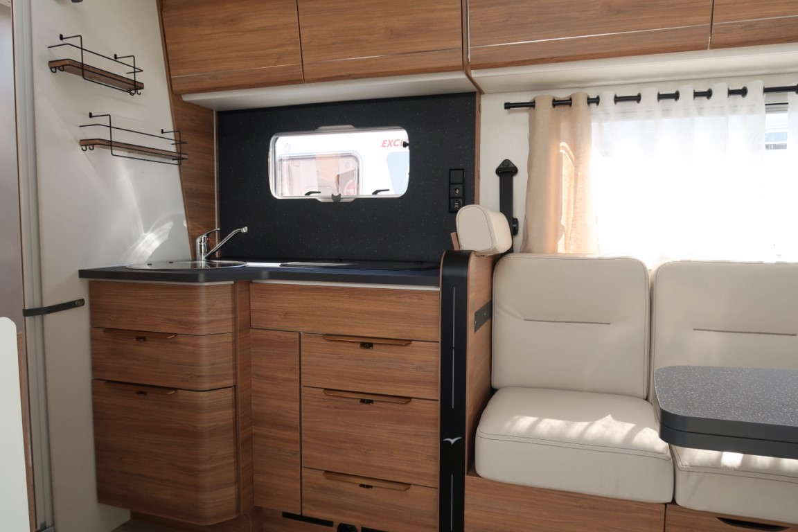AUTOCARAVANA NOVA PILOTE G690D