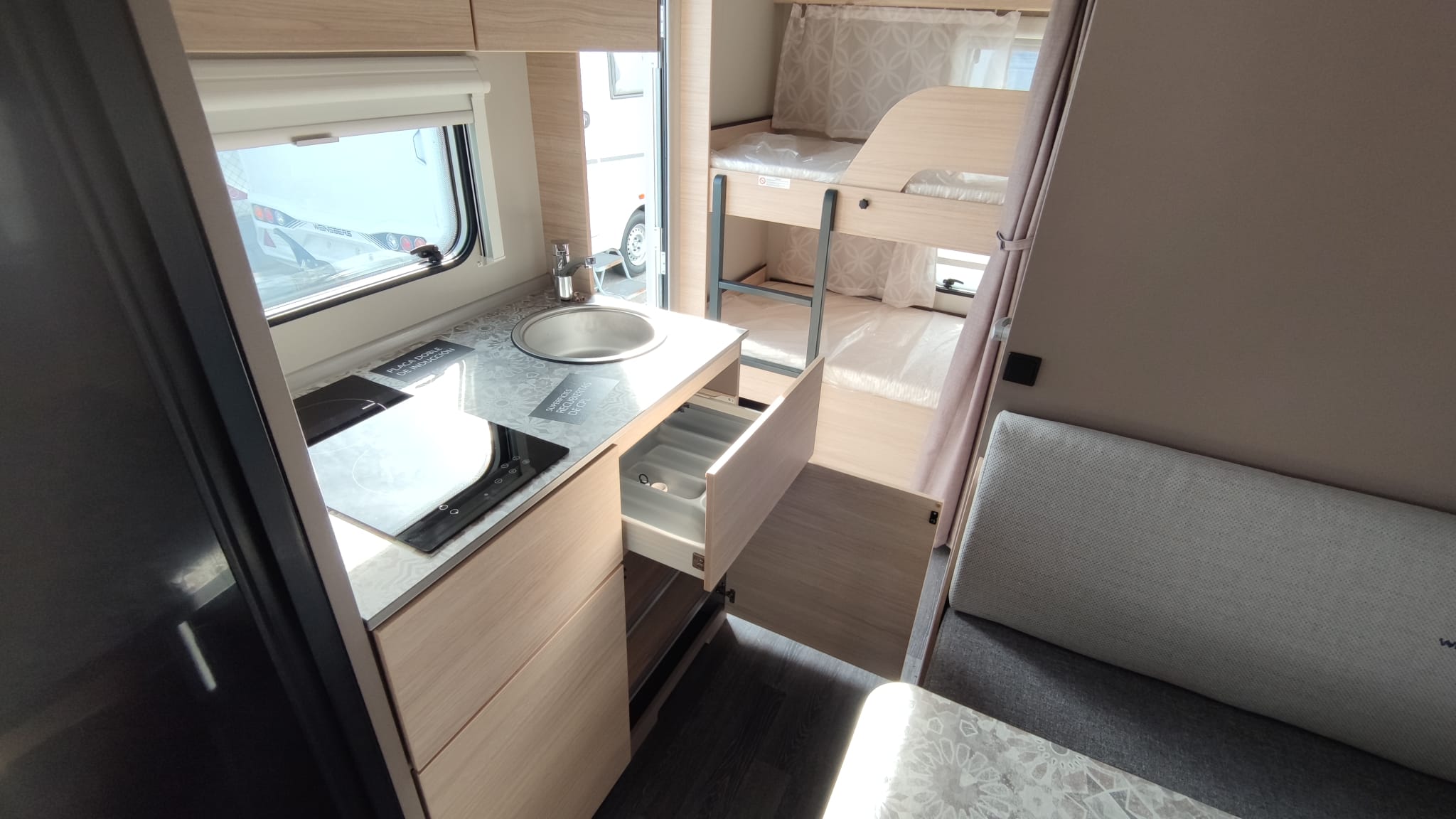 Caravana nova Weinsberg Caracito 470 QDK