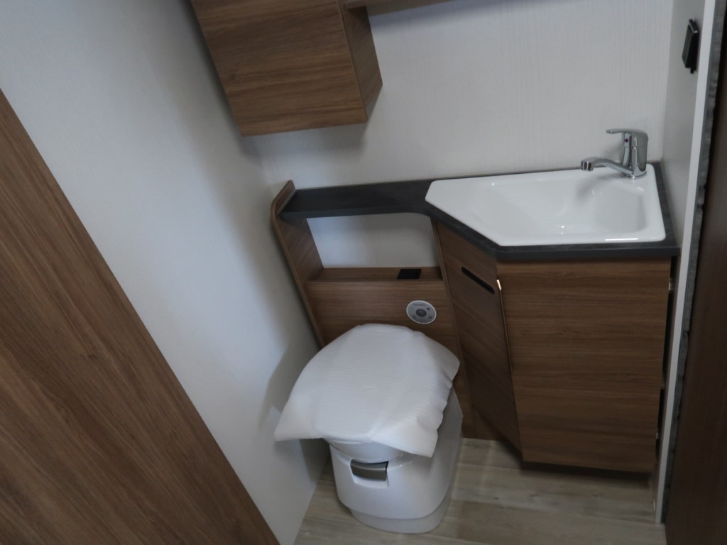 AUTOCARAVANA NOVA PILOTE PACIFIC 696 U