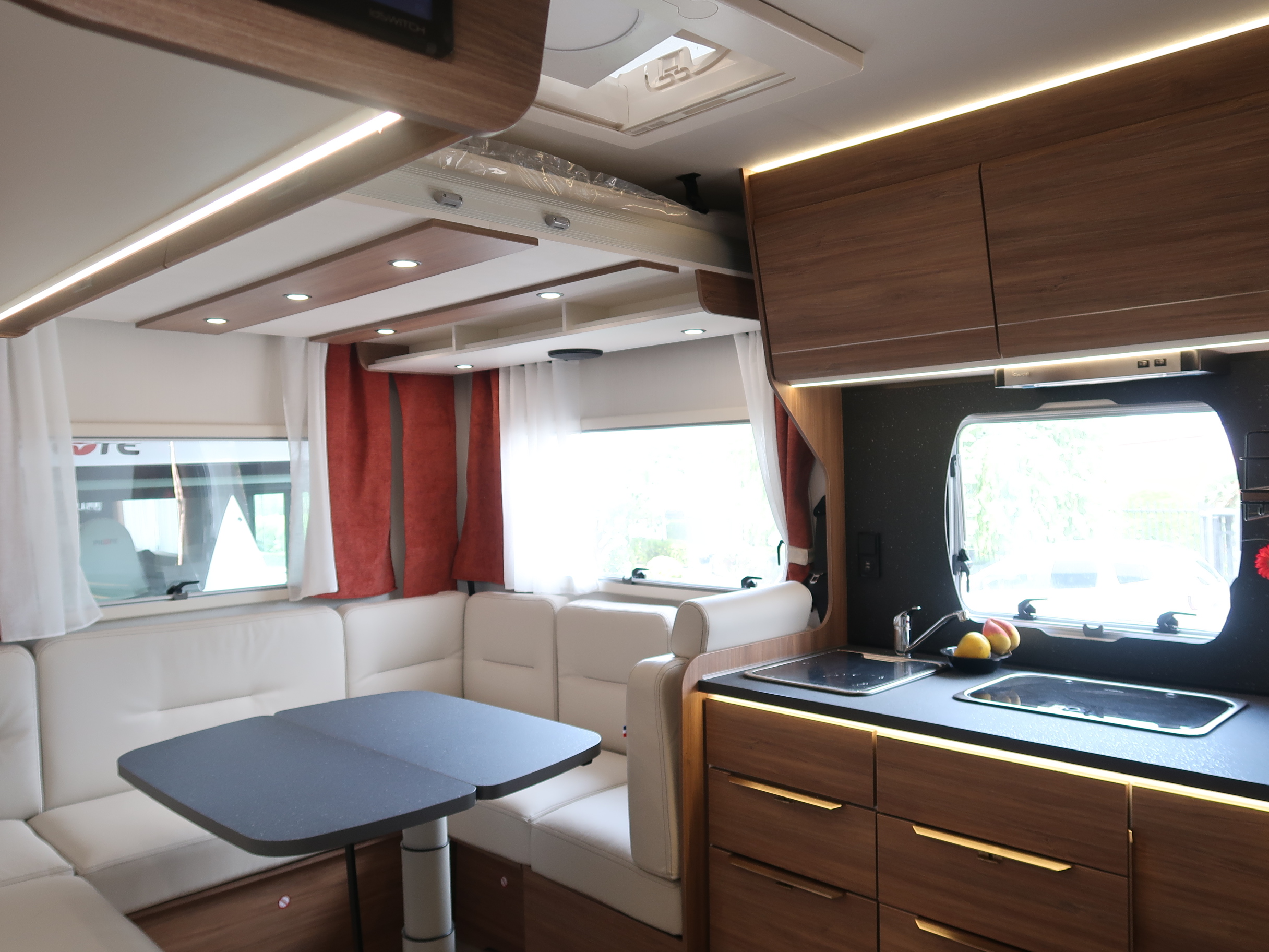AUTOCARAVANA NOVA PILOTE PACIFIC 696 U