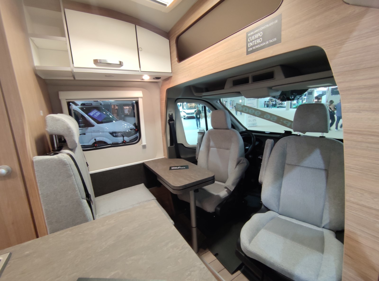 FURGONETA CAMPER NOVA WEINSBERG CARABUS 600 MQ EN FORD