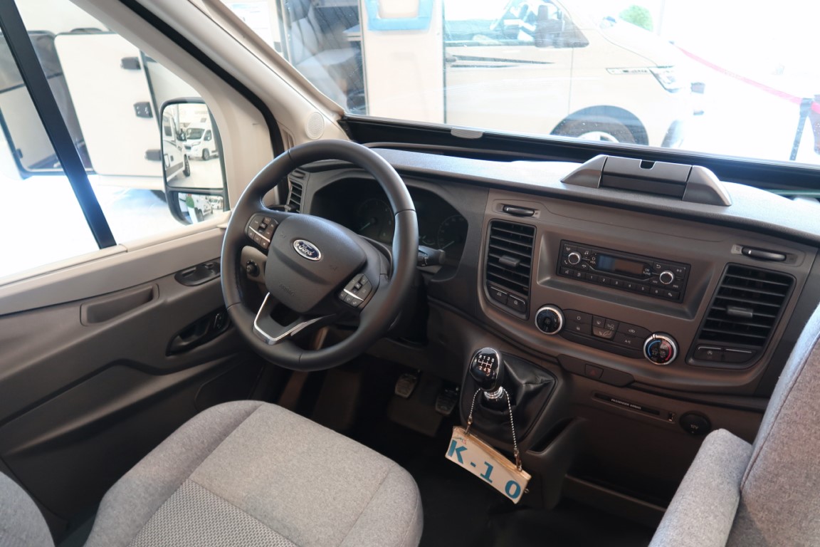 FURGONETA CAMPER NOVA WEINSBERG CARABUS 600 MQ EN FORD