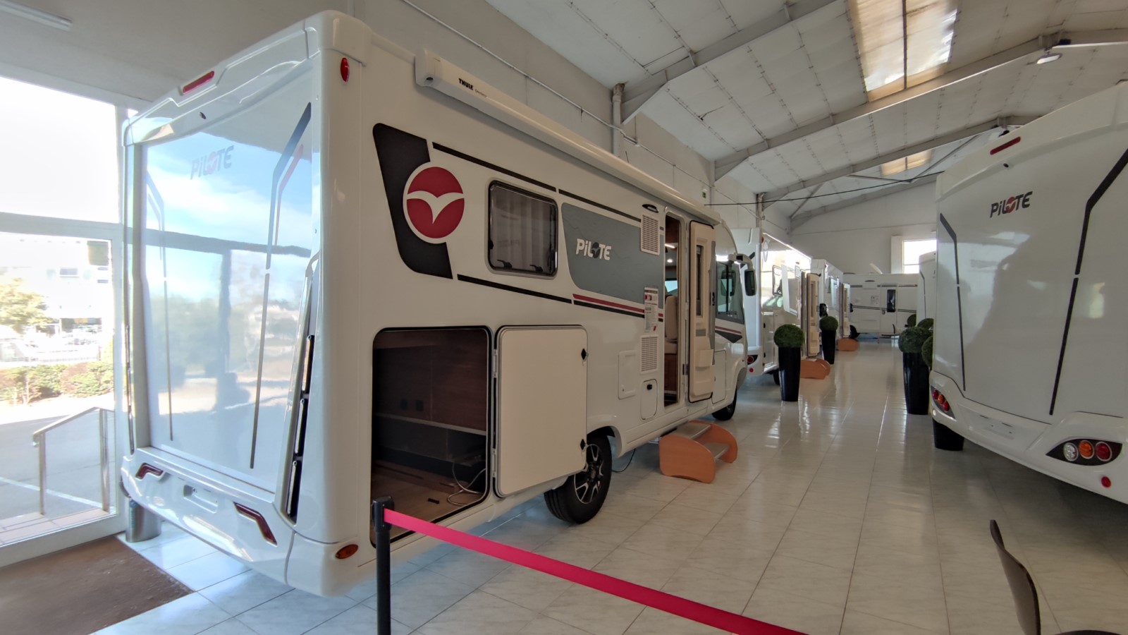 AUTOCARAVANA NUEVA PILOTE GALAXY 720 FC