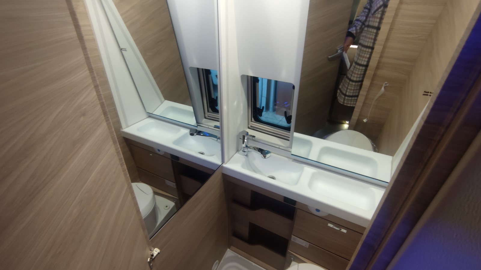 CAMPER FURGONETA KNAUS BOXLIFE PRO 540 ROAD 60 YEARS