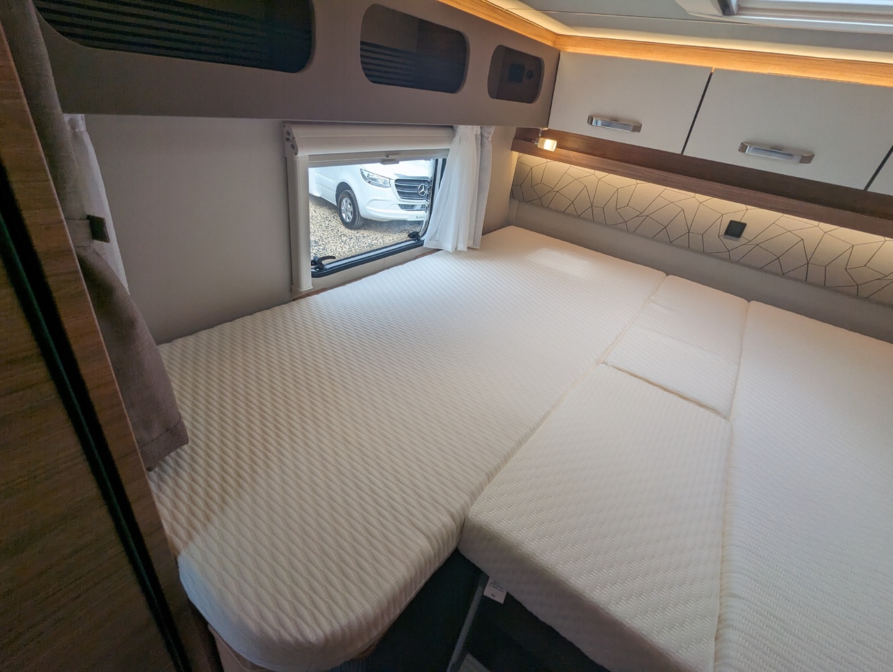 WEINSBERG CARACOMPACT 600 MEG EDITION PEPPER PEUGEOT AUTOCARAVANA NOVA