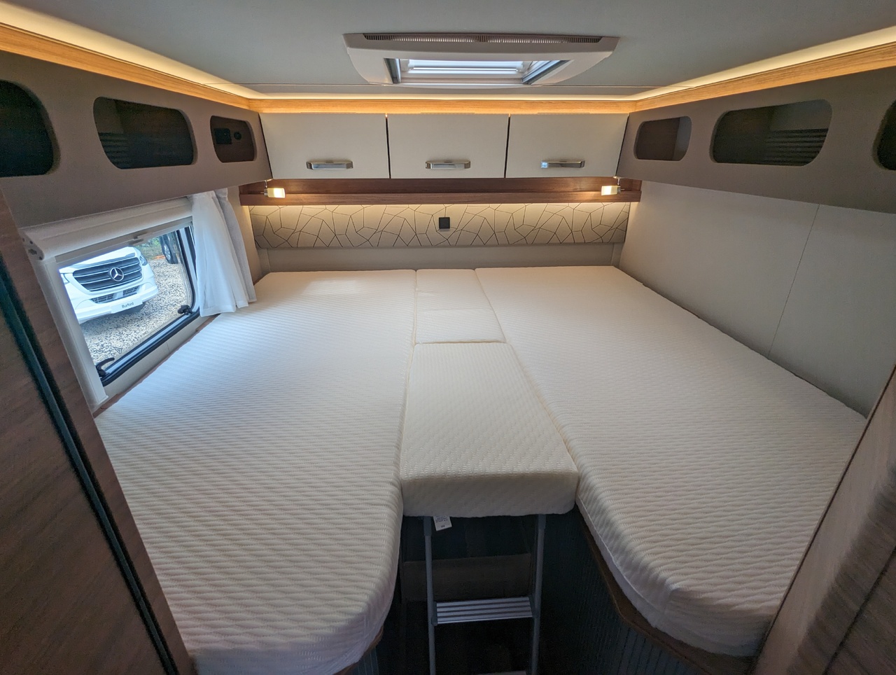 WEINSBERG CARACOMPACT 600 MEG EDITION PEPPER PEUGEOT AUTOCARAVANA NOVA