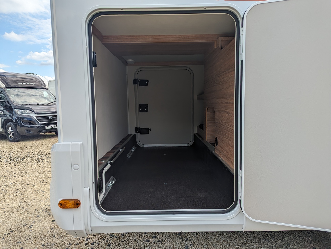 WEINSBERG CARACOMPACT 600 MEG EDITION PEPPER PEUGEOT AUTOCARAVANA NOVA