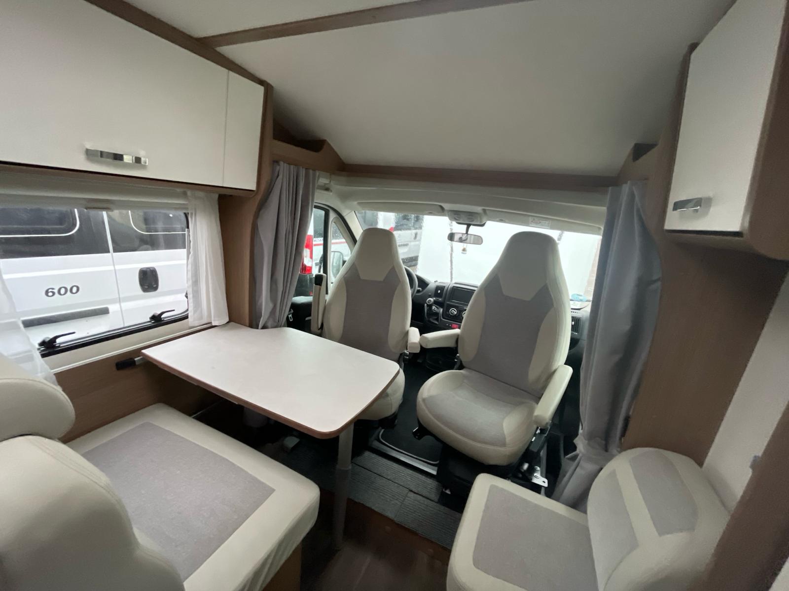 AUTOCARAVANA SEGONA MÀ CARADO V132