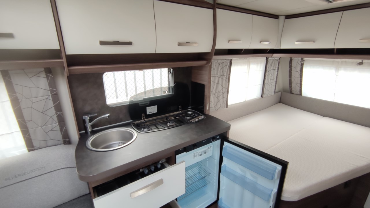 CARAVANA SEGONA MÀ KNAUS SPORT SILVER SELECTION 450 FU