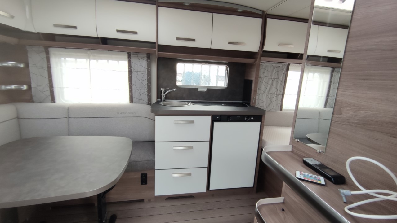 CARAVANA SEGONA MÀ KNAUS SPORT SILVER SELECTION 450 FU