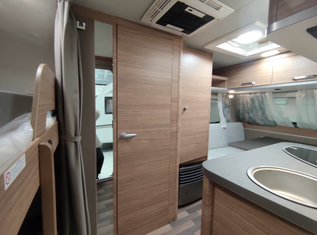 CARAVANA NUEVA WEINSBERG CARAONE 400 LK