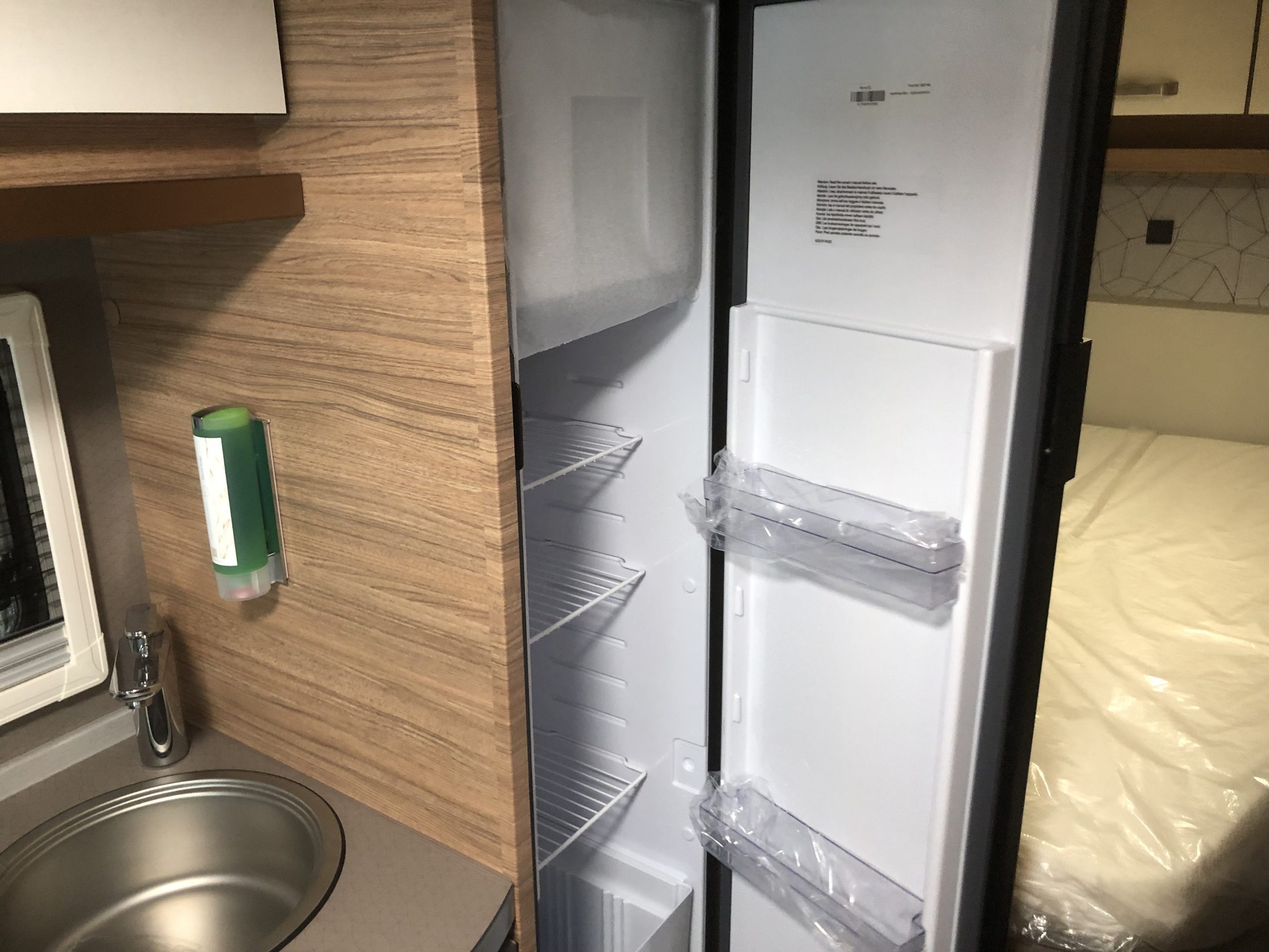 WEINSBERG CARACOMPACT PEPPER 600 MF AUTOCARAVANA NUEVA