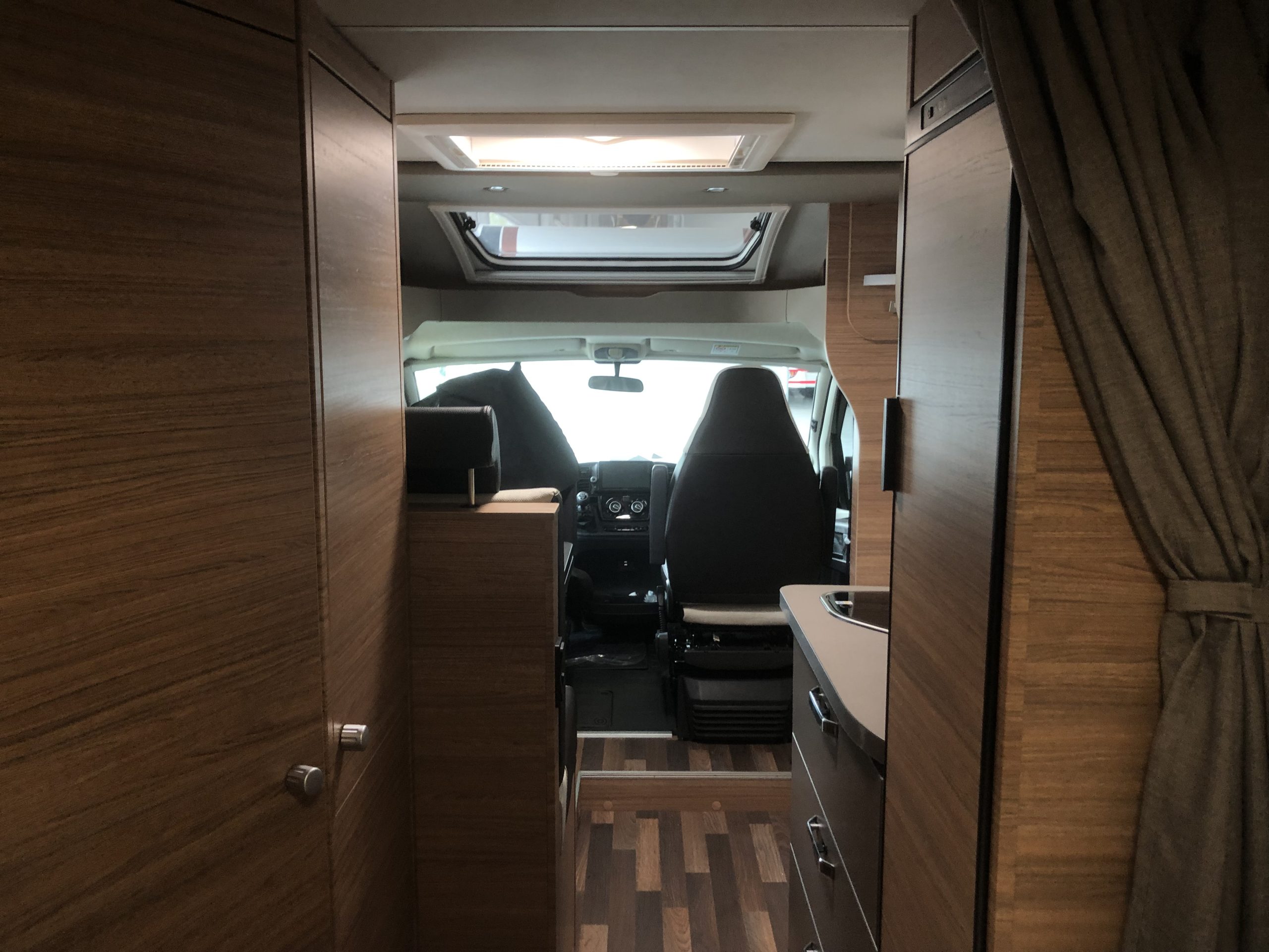 WEINSBERG CARACOMPACT PEPPER 600 MF AUTOCARAVANA NUEVA