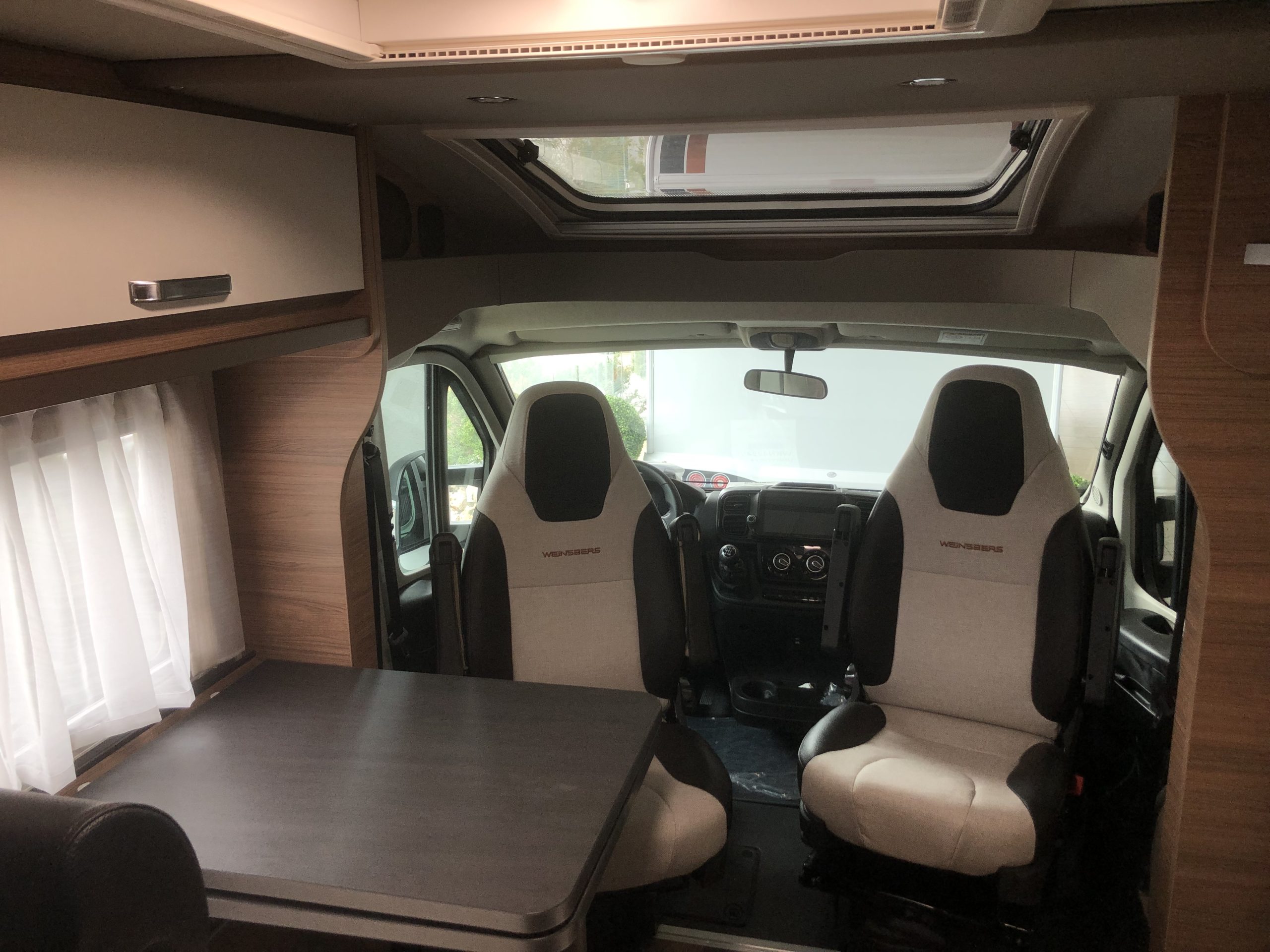 WEINSBERG CARACOMPACT PEPPER 600 MF AUTOCARAVANA NUEVA