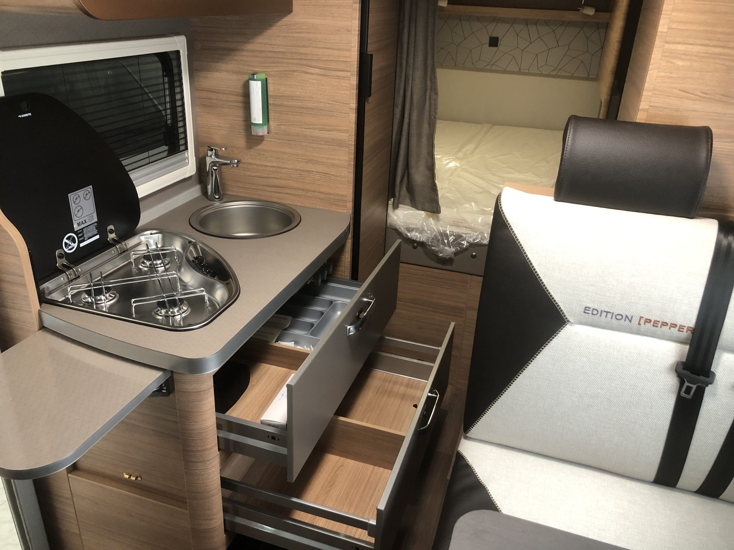 WEINSBERG CARACOMPACT PEPPER 600 MF AUTOCARAVANA NUEVA