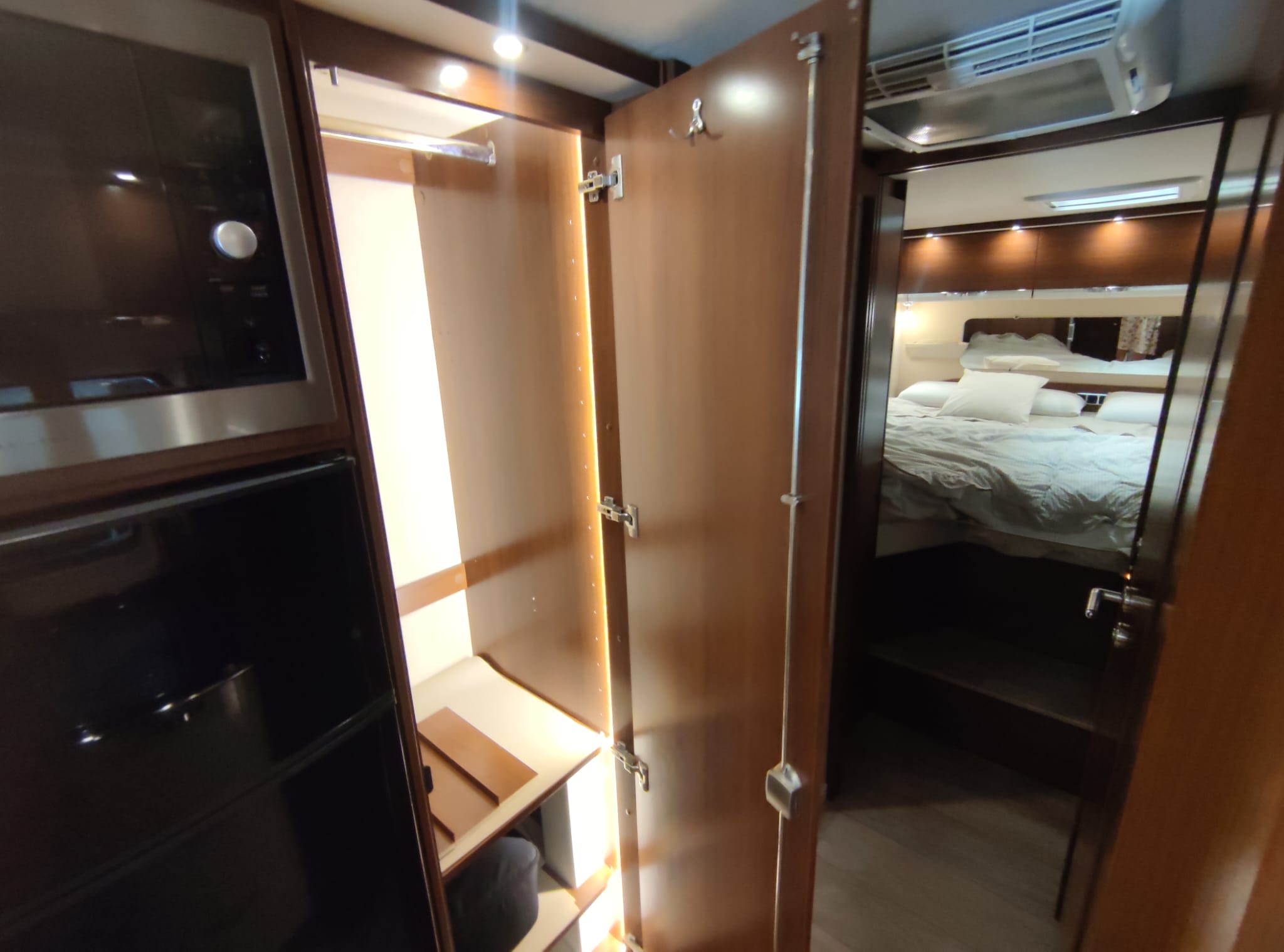 AUTOCARAVANA DE LUXE MORELO HOME 82 LS DE OCASIÓ