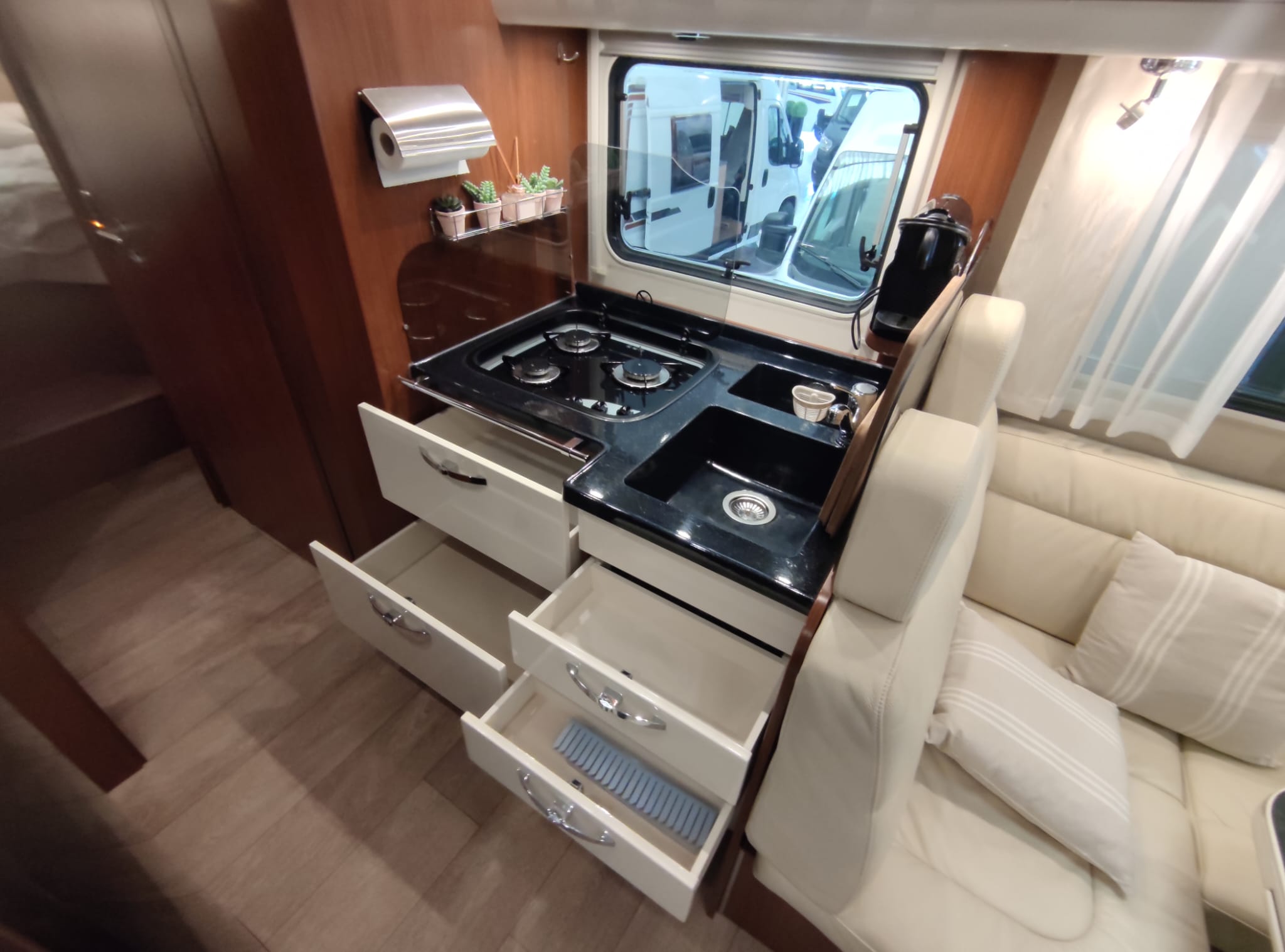 AUTOCARAVANA DE LUXE MORELO HOME 82 LS DE OCASIÓ