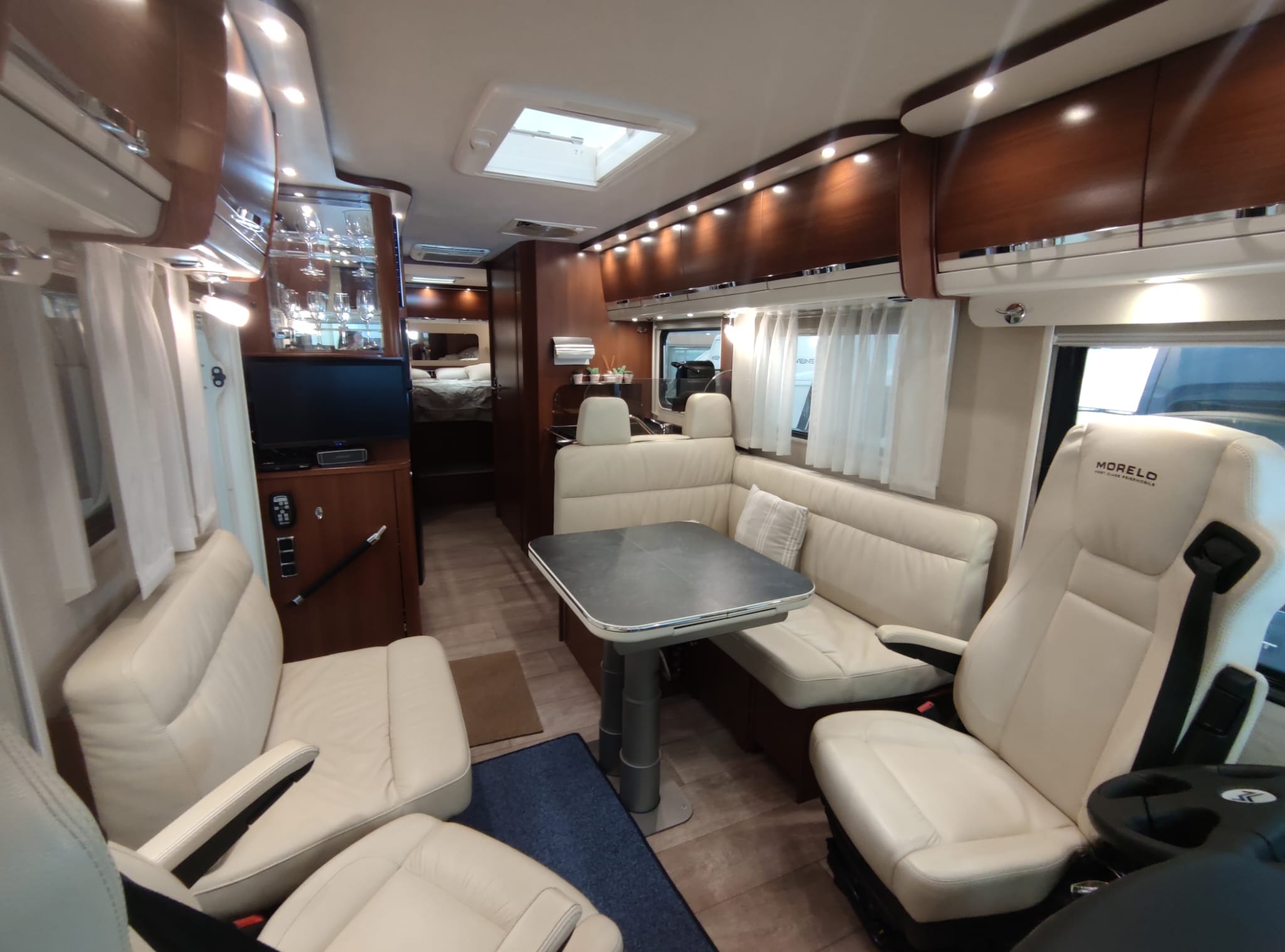 AUTOCARAVANA DE LUXE MORELO HOME 82 LS DE OCASIÓ