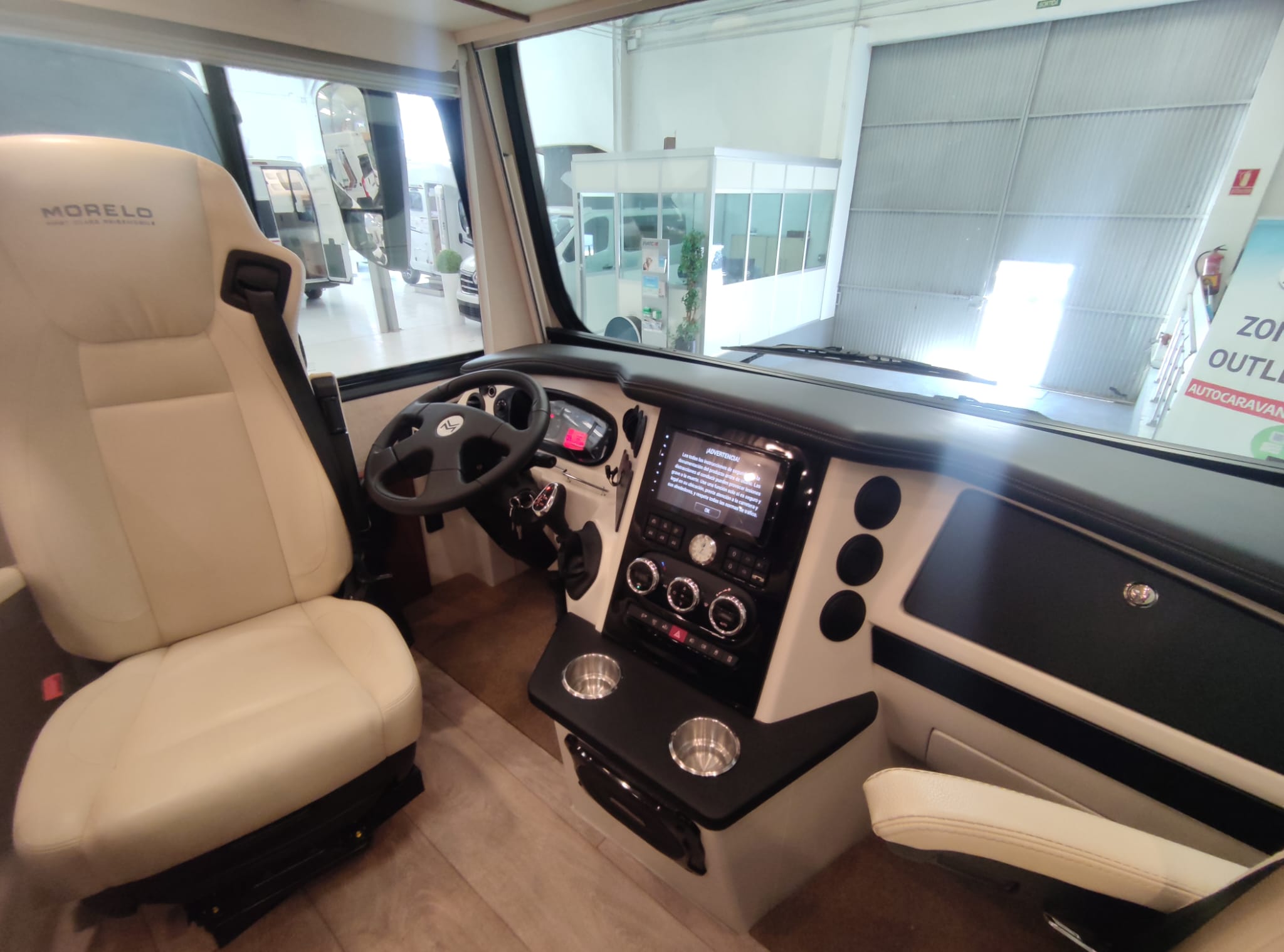 AUTOCARAVANA DE LUXE MORELO HOME 82 LS DE OCASIÓ