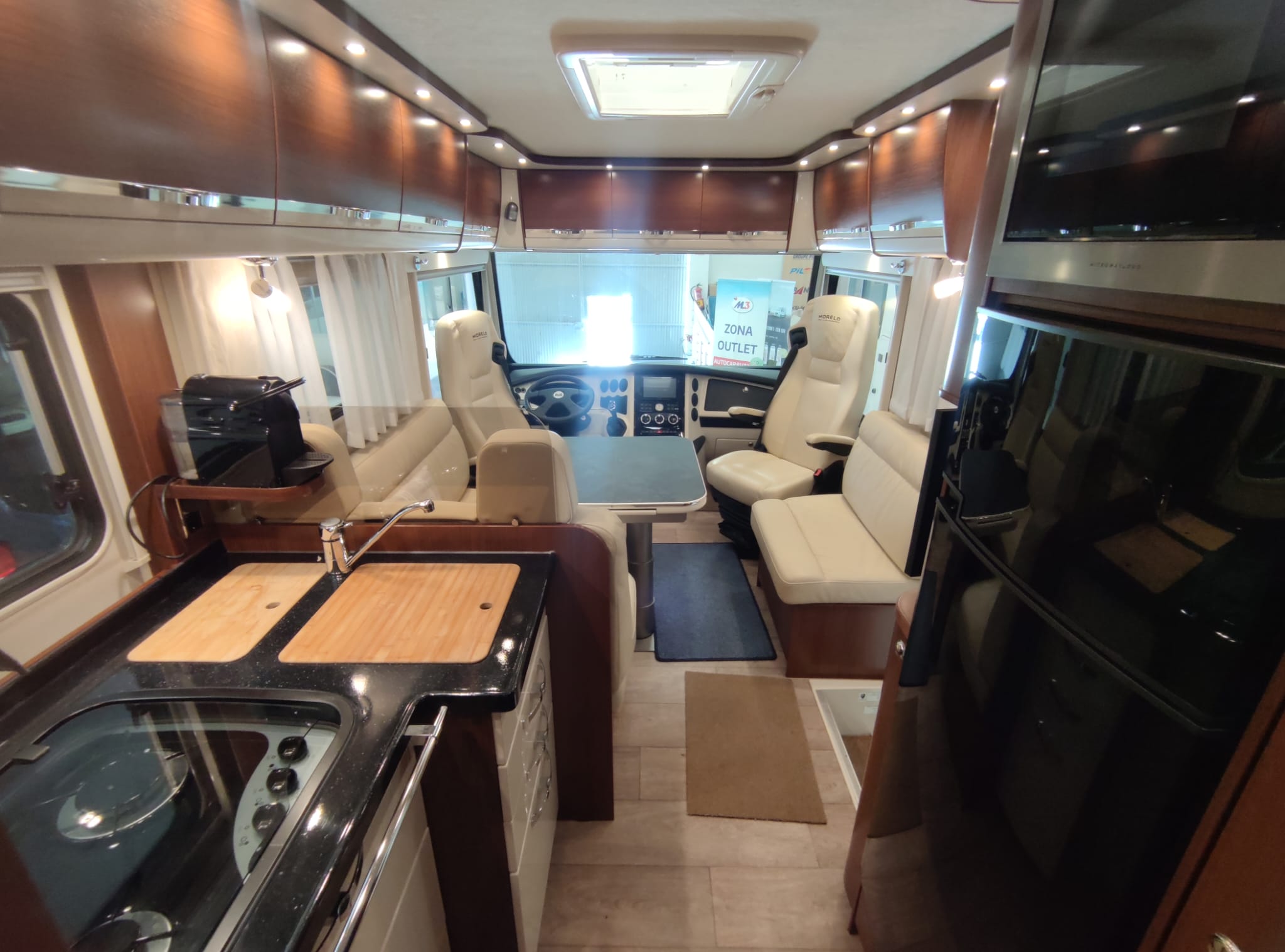 AUTOCARAVANA DE LUXE MORELO HOME 82 LS DE OCASIÓ