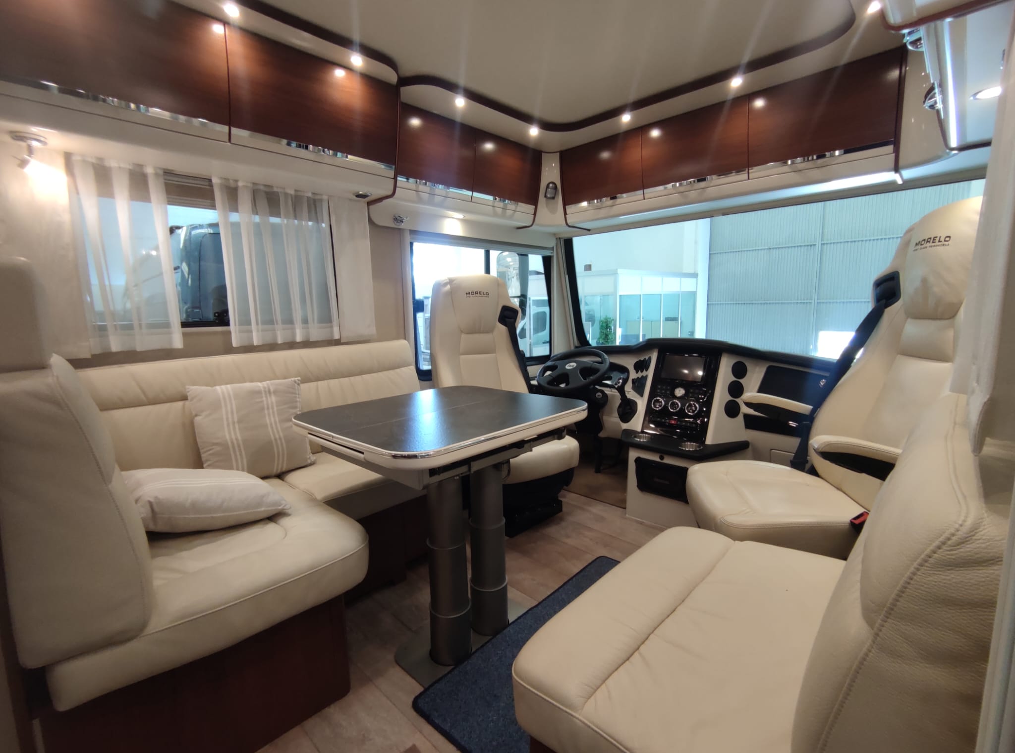 AUTOCARAVANA DE LUXE MORELO HOME 82 LS DE OCASIÓ