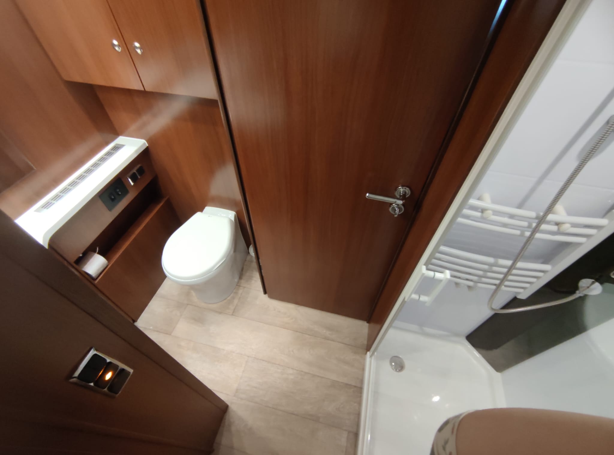 AUTOCARAVANA DE LUXE MORELO HOME 82 LS DE OCASIÓ