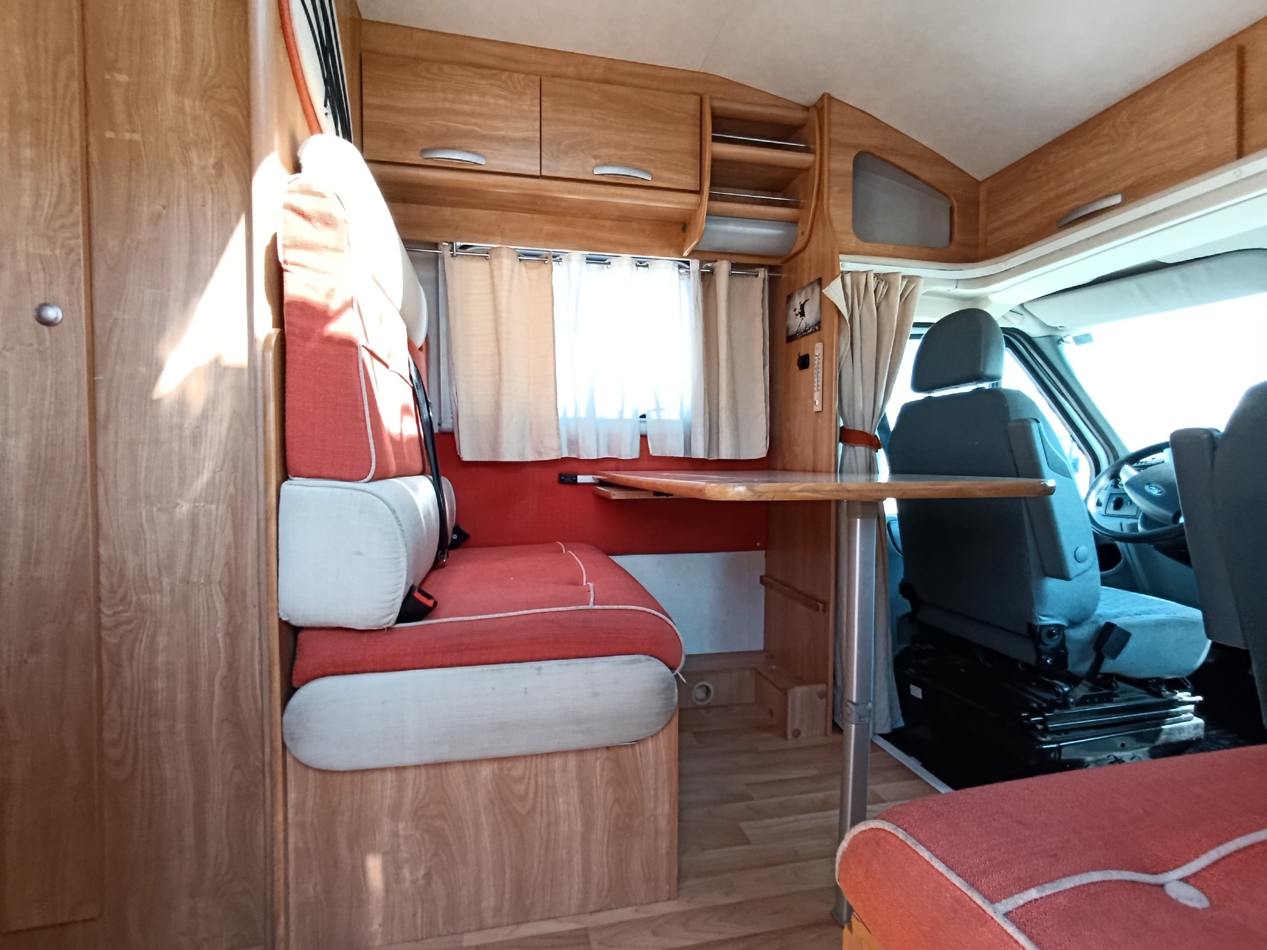 AUTOCARAVANA SEGONA MÀ RIMOR KATAMARANO 8P
