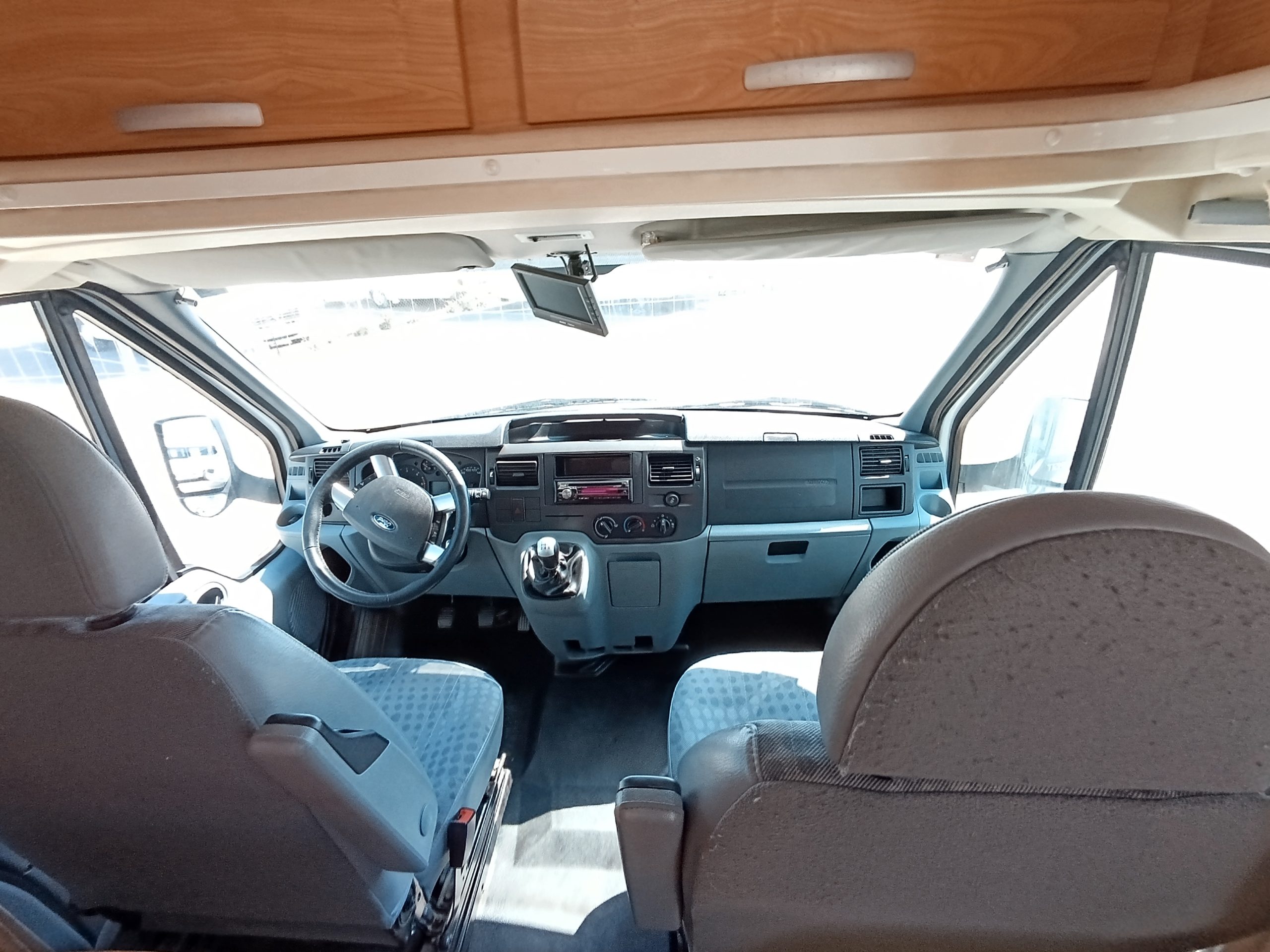 AUTOCARAVANA SEGONA MÀ RIMOR KATAMARANO 8P