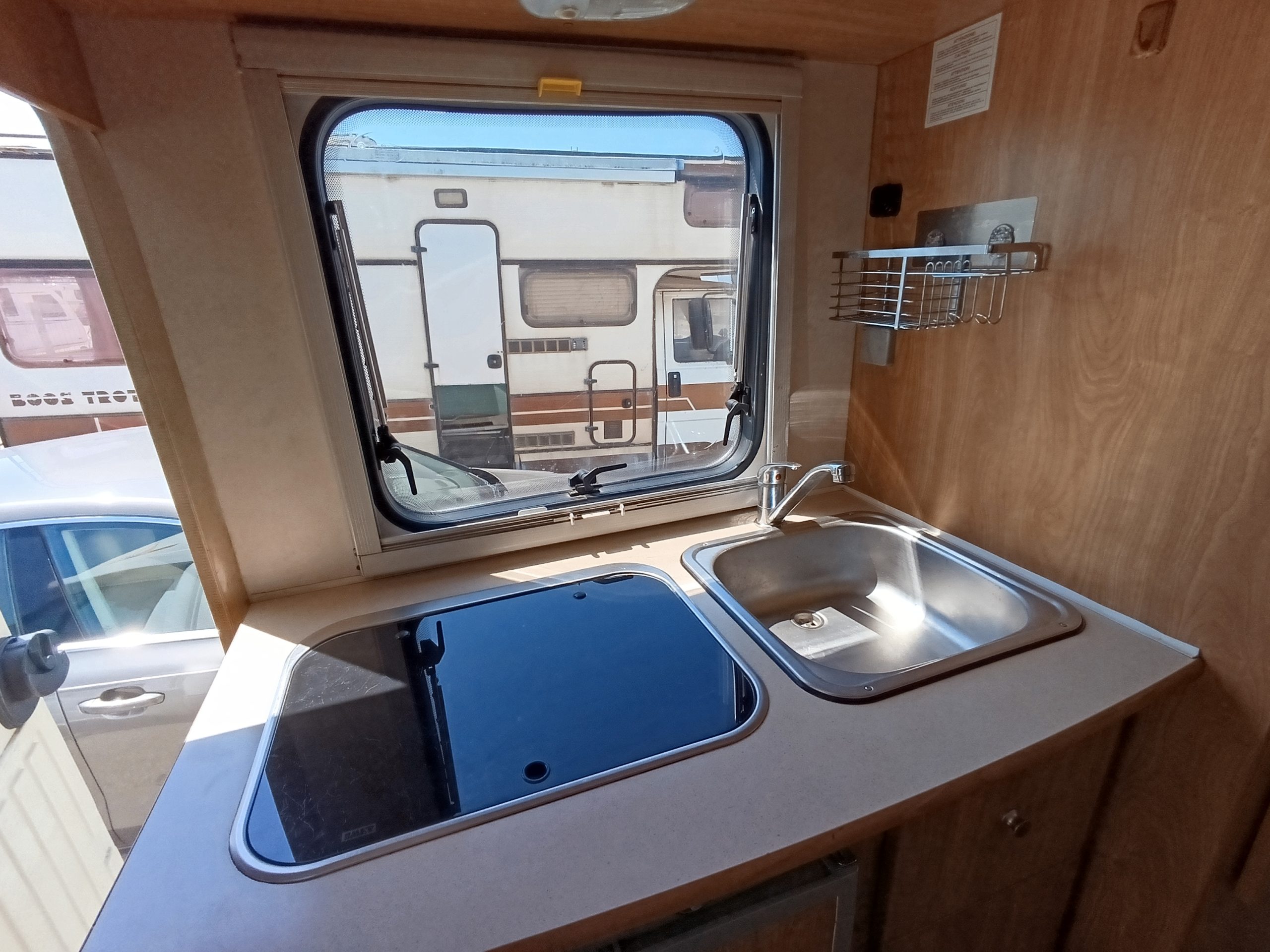 AUTOCARAVANA SEGONA MÀ RIMOR KATAMARANO 8P