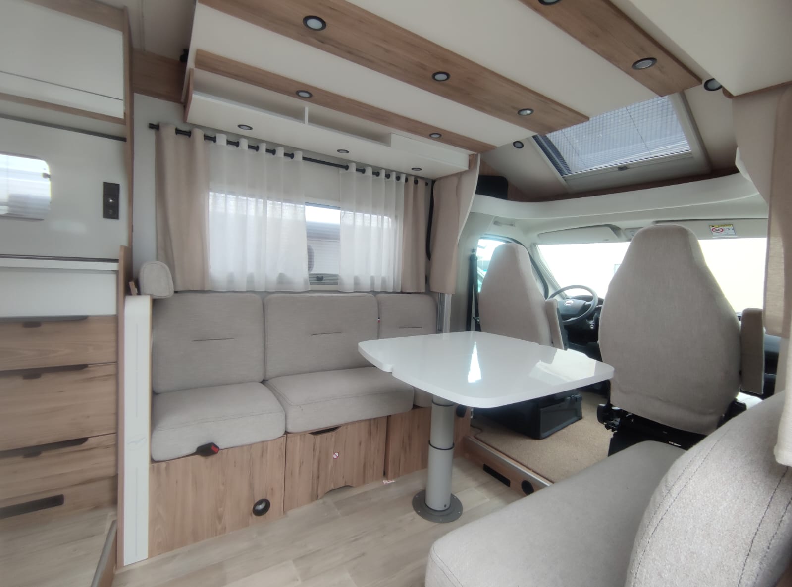 AUTOCARAVANA SEGONA MÀ PILOTE P 626D