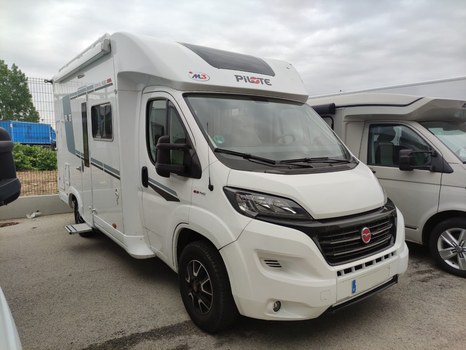 AUTOCARAVANA SEGONA MÀ PILOTE P 626D