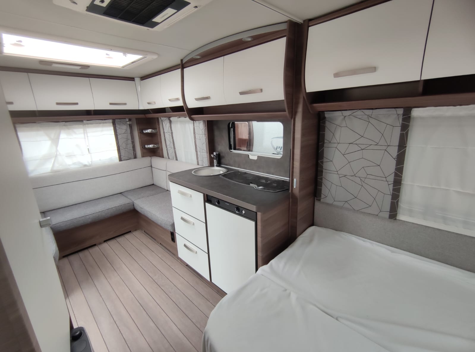 CARAVANA SEGONA MÀ KNAUS SPORT SILVER SELECTION 450 FU