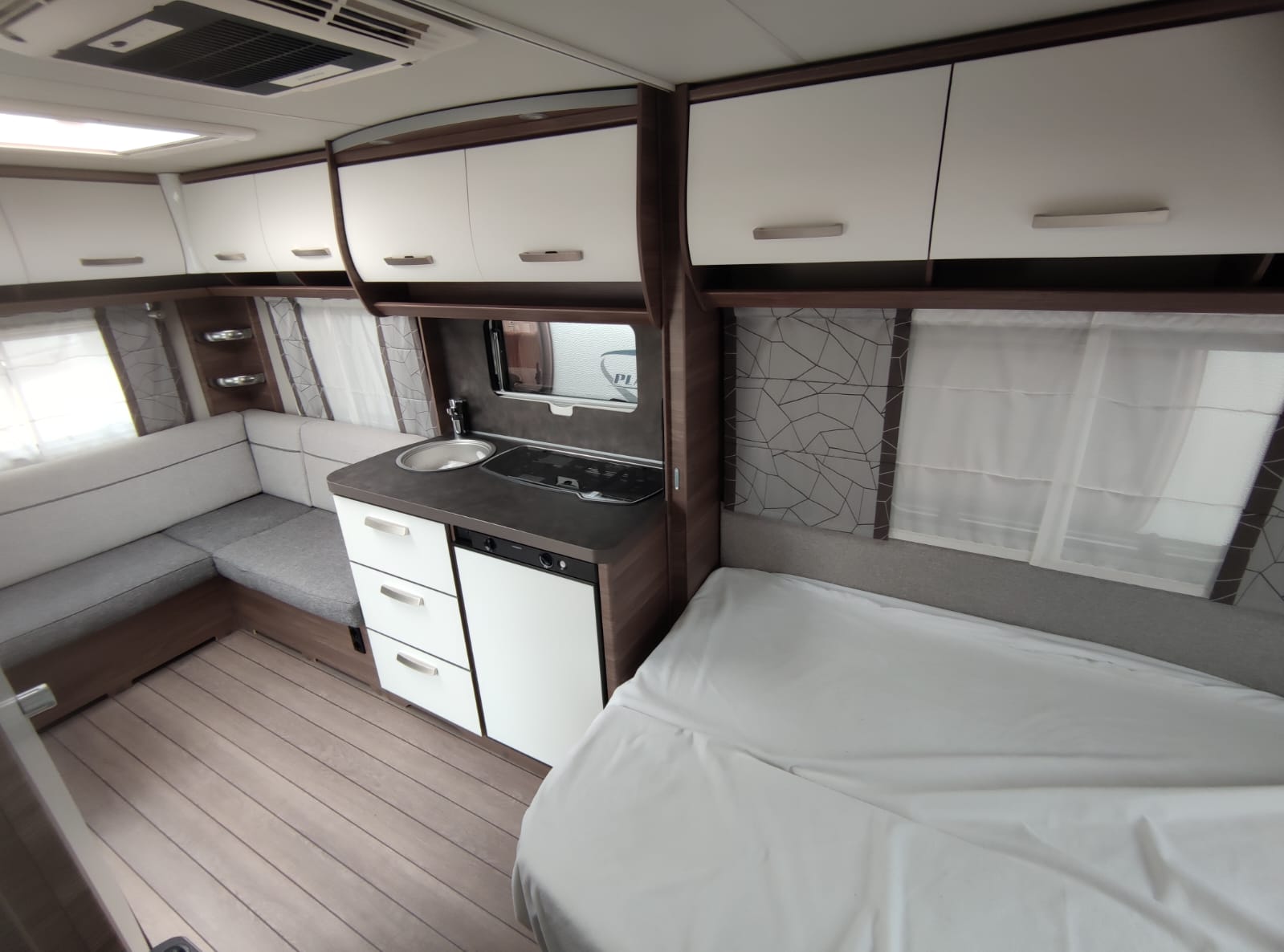 CARAVANA SEGONA MÀ KNAUS SPORT SILVER SELECTION 450 FU
