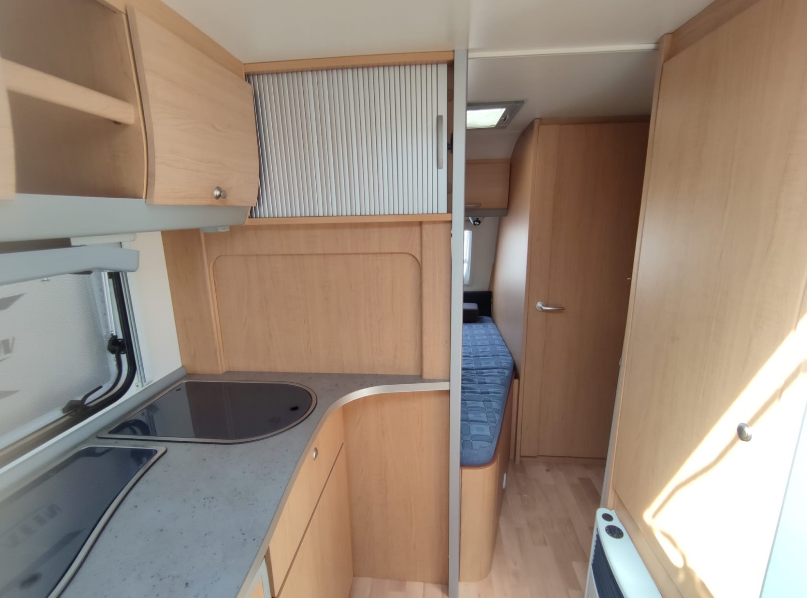 CARAVANA DE SEGONA MÀ KNAUS SÜDWIND 450 FU