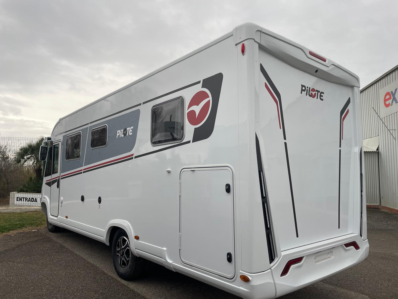 AUTOCARAVANA PILOTE G740 FC Expression