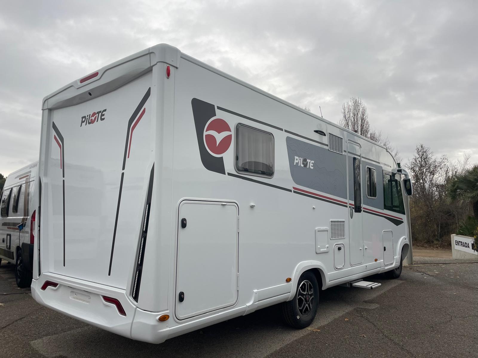 AUTOCARAVANA PILOTE G740 FC Expression