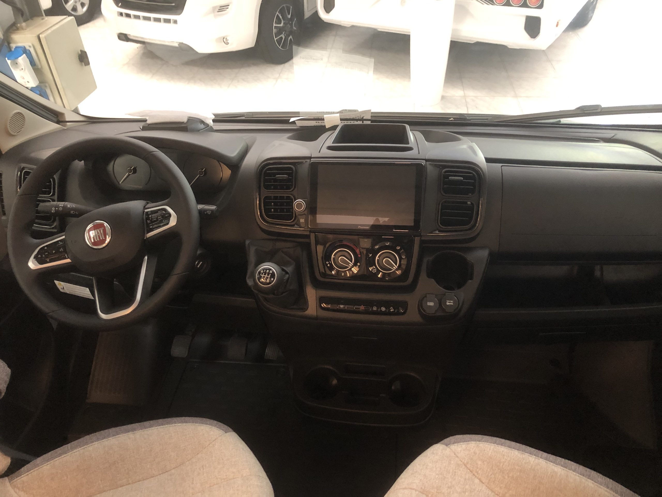 NUEVA CAMPER KNAUS BOXLIFE PRO 600 STREET 60 YEARS