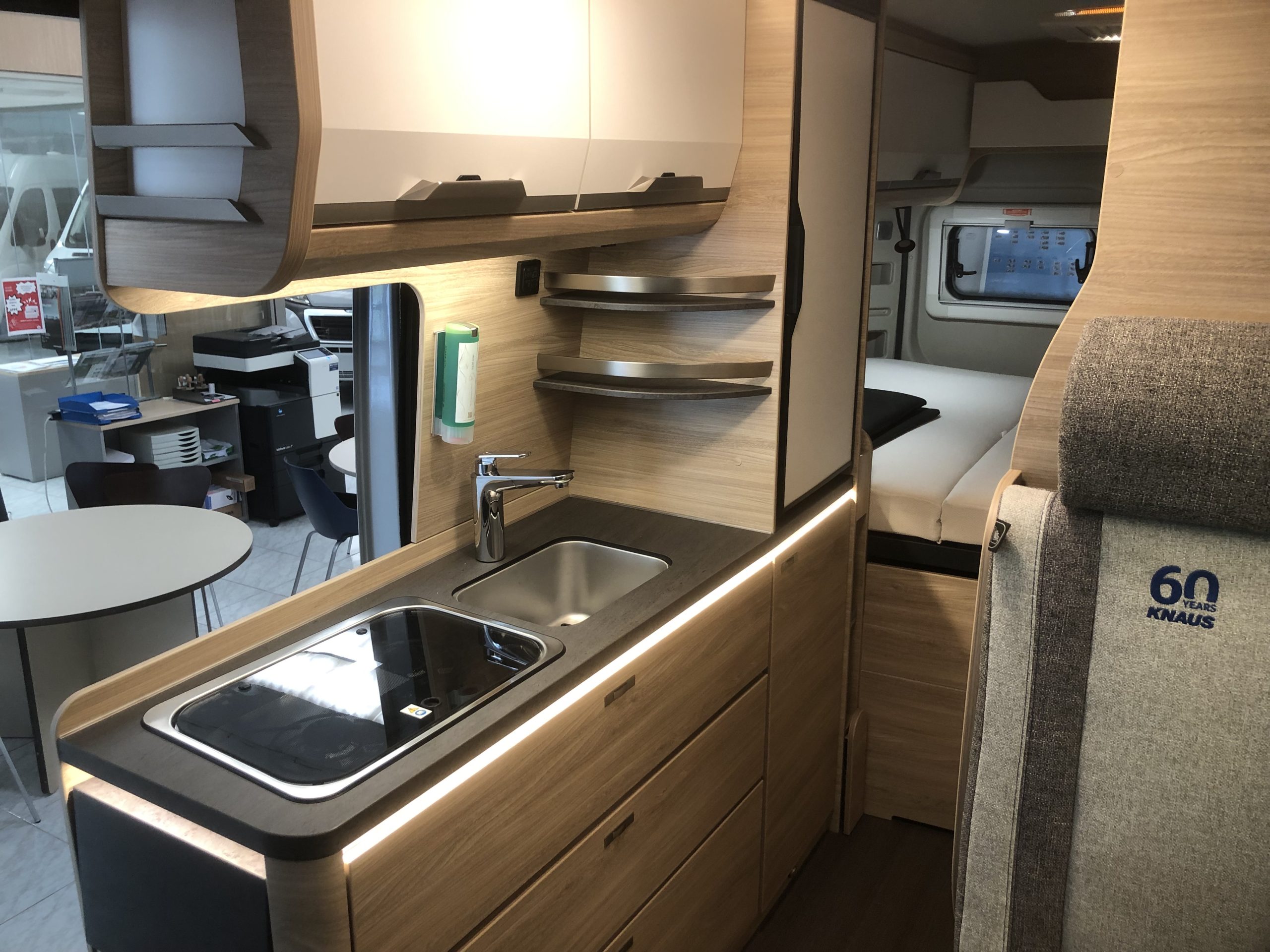 NUEVA CAMPER KNAUS BOXLIFE PRO 600 STREET 60 YEARS