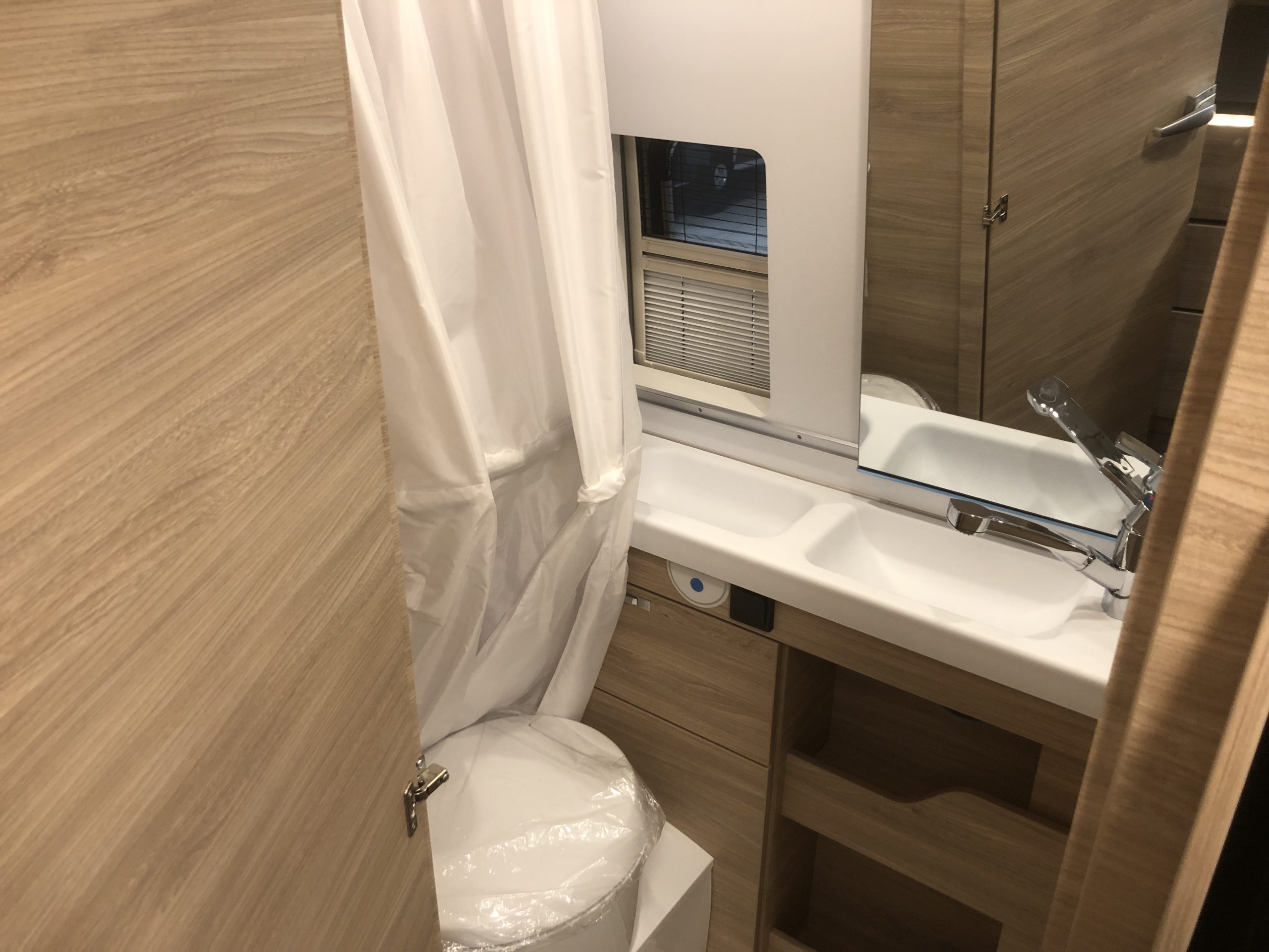 NUEVA CAMPER KNAUS BOXLIFE PRO 600 STREET 60 YEARS