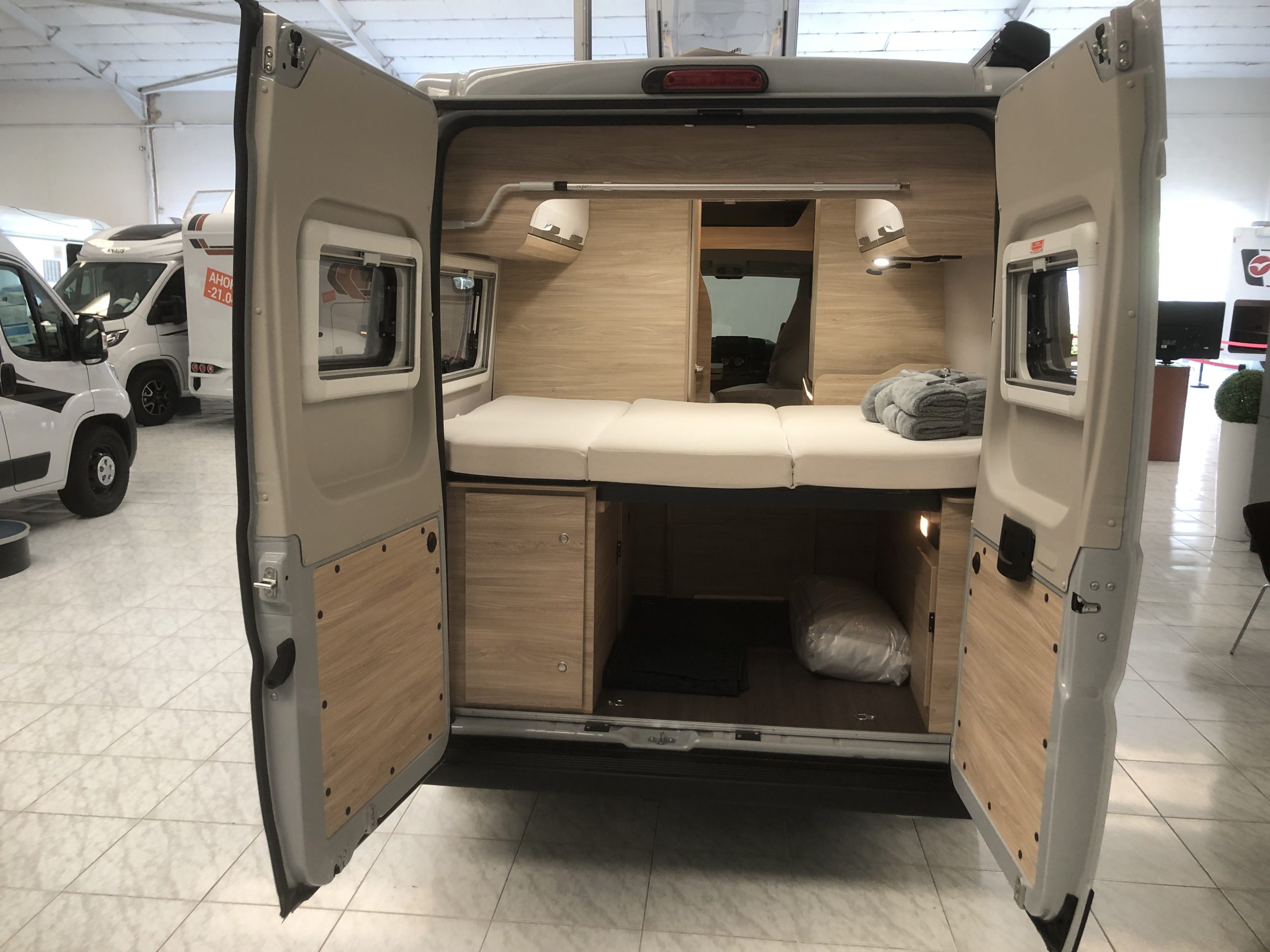NUEVA CAMPER KNAUS BOXLIFE PRO 600 STREET 60 YEARS