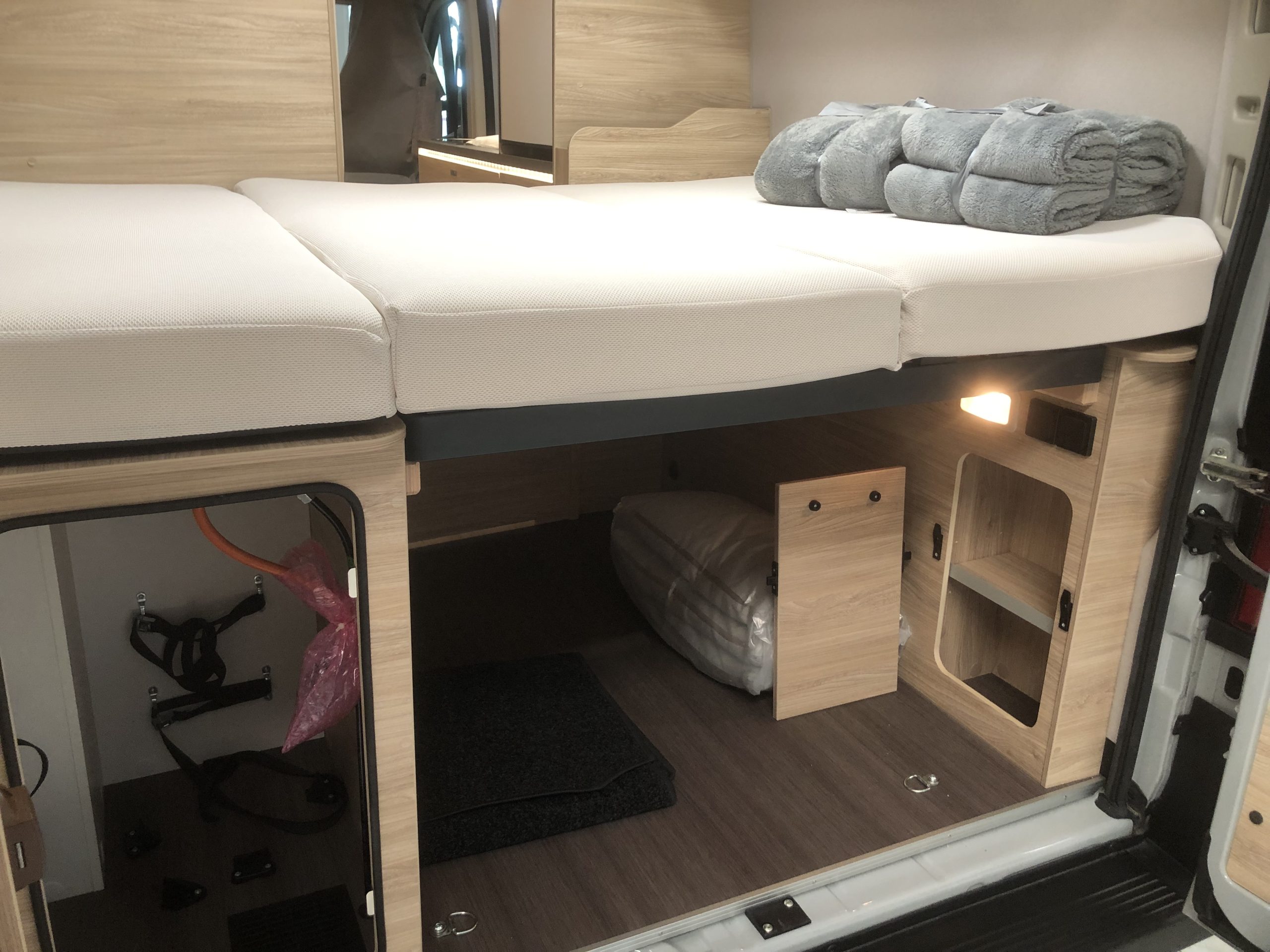 NUEVA CAMPER KNAUS BOXLIFE PRO 600 STREET 60 YEARS