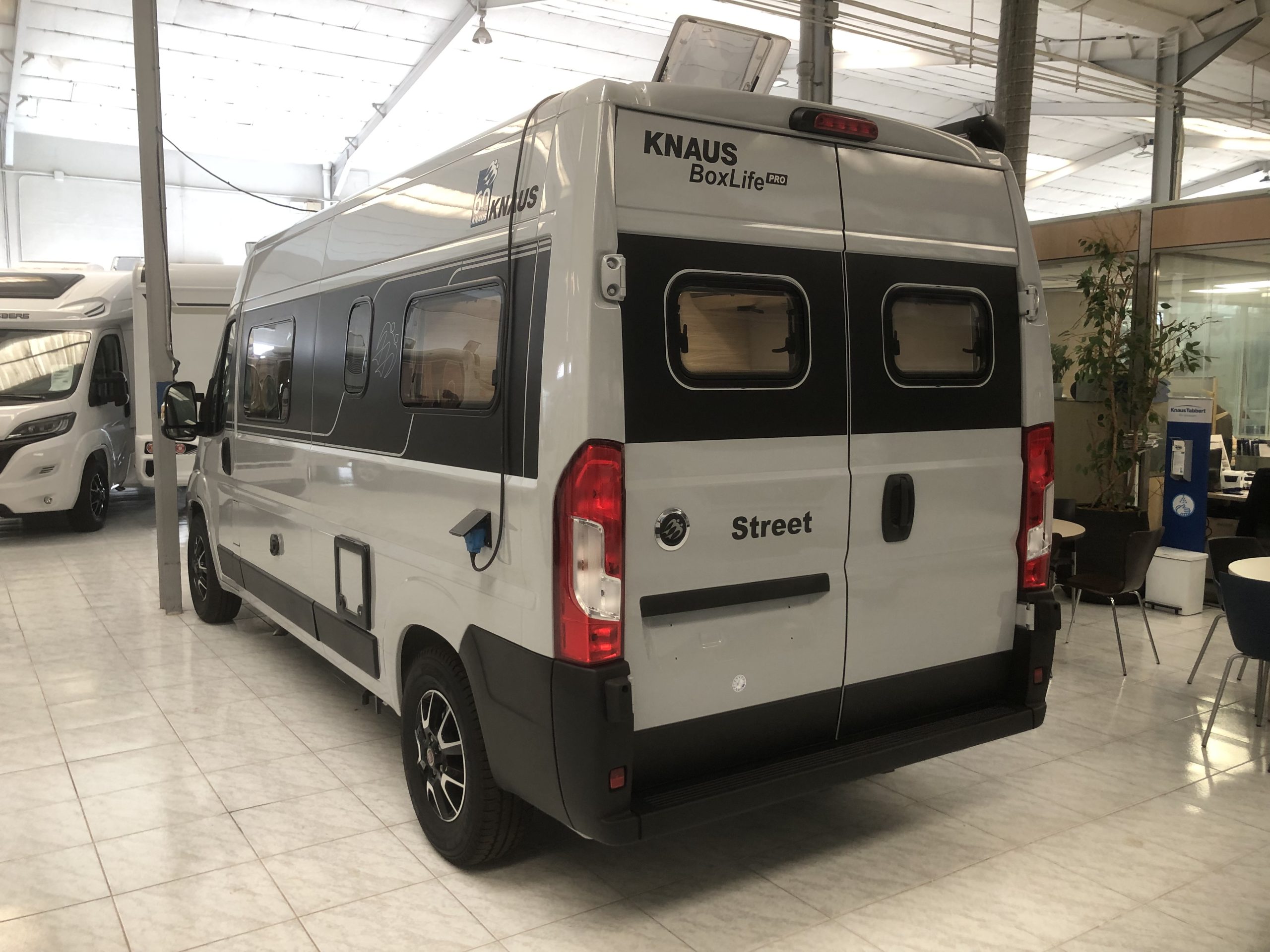 NUEVA CAMPER KNAUS BOXLIFE PRO 600 STREET 60 YEARS
