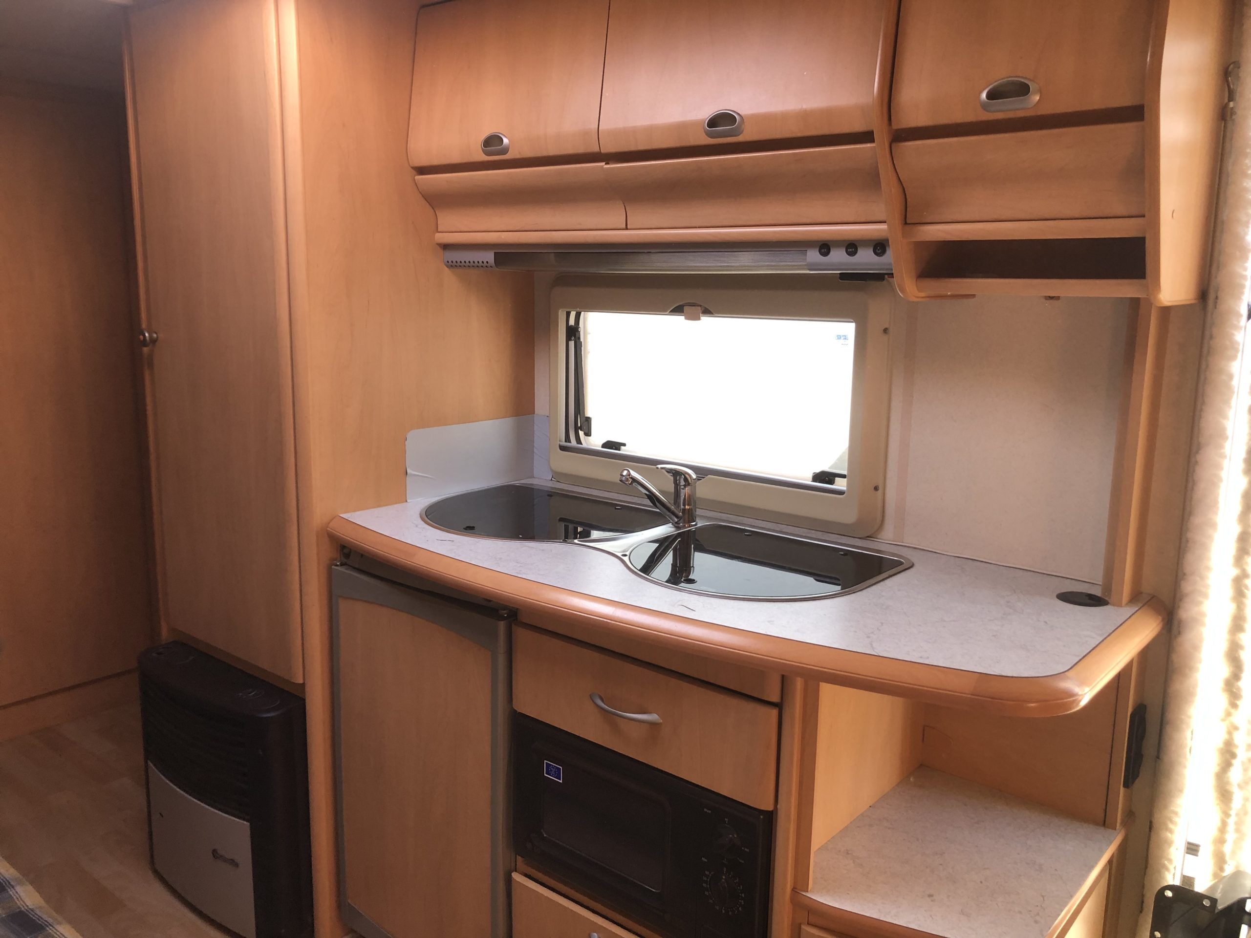 CARAVANA DE SEGONA MÀ HOBBY 550 LUXE CLASSIC