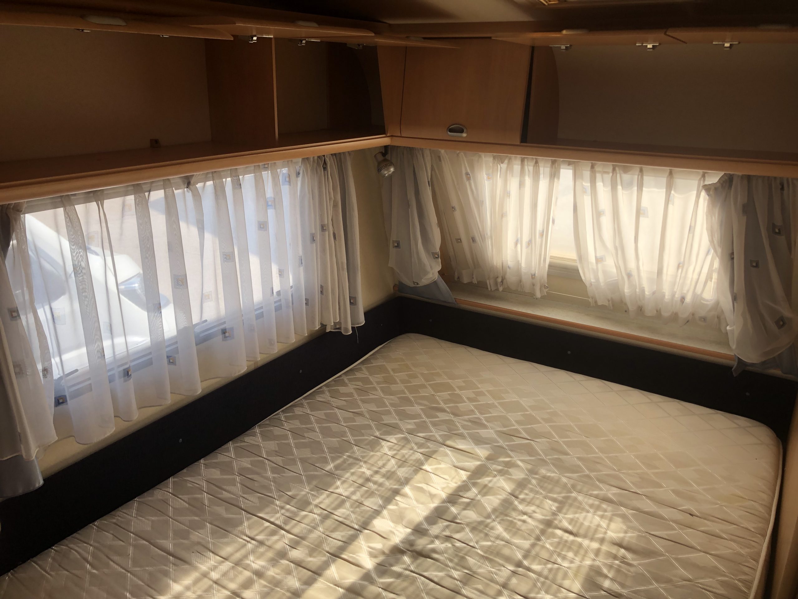 CARAVANA DE SEGONA MÀ HOBBY 550 LUXE CLASSIC