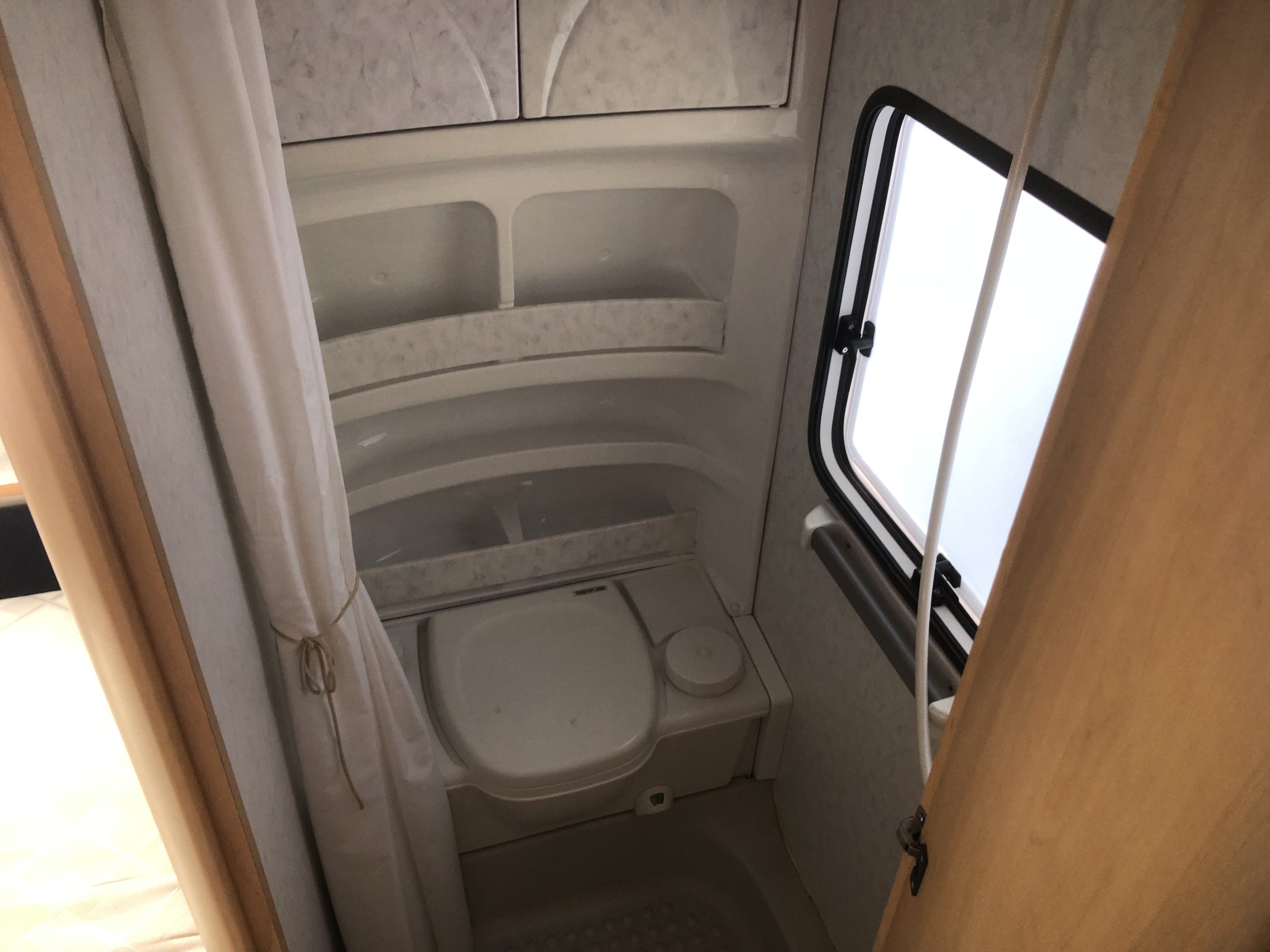 CARAVANA DE SEGONA MÀ HOBBY 550 LUXE CLASSIC