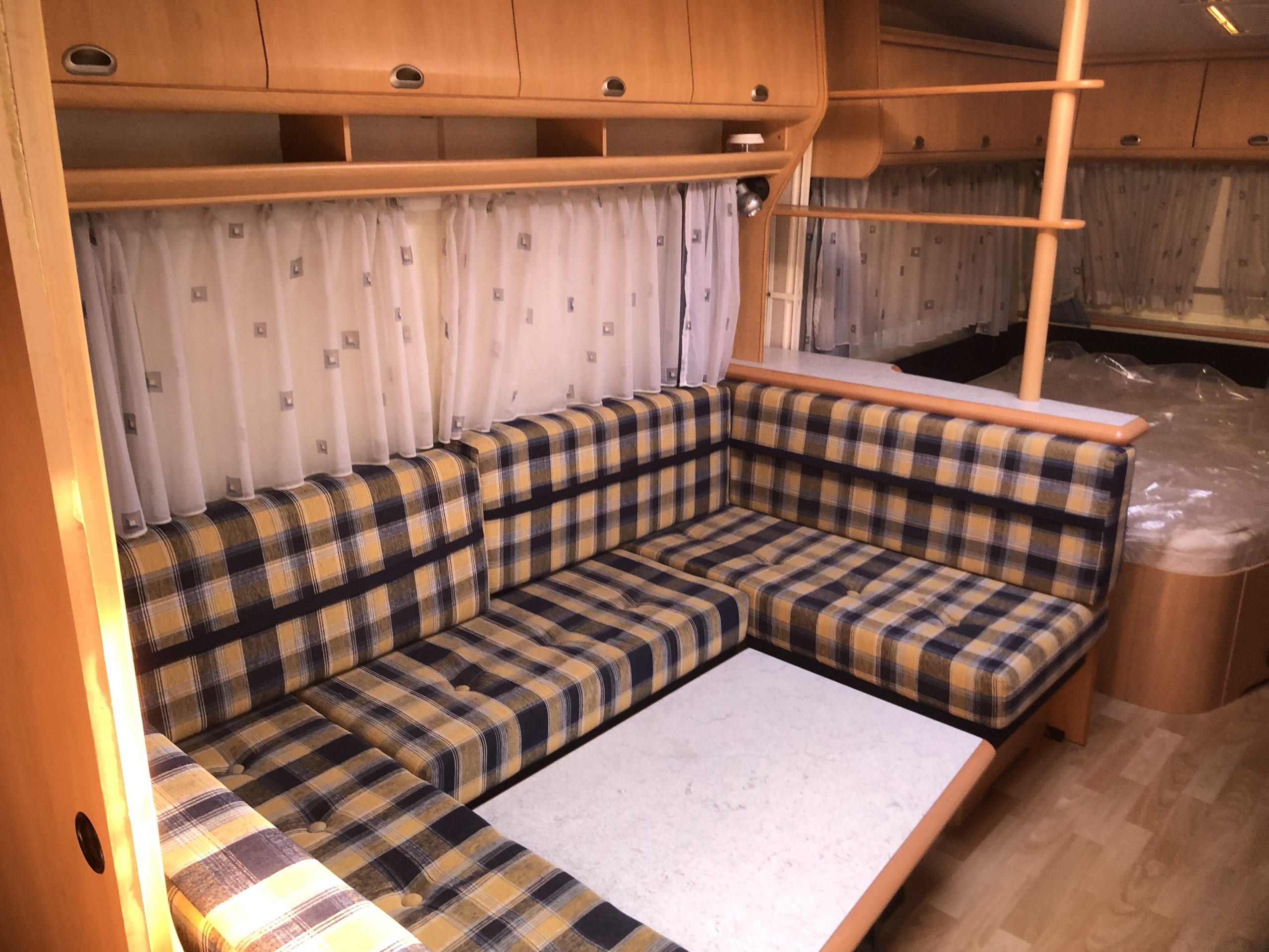 CARAVANA DE SEGONA MÀ HOBBY 550 LUXE CLASSIC